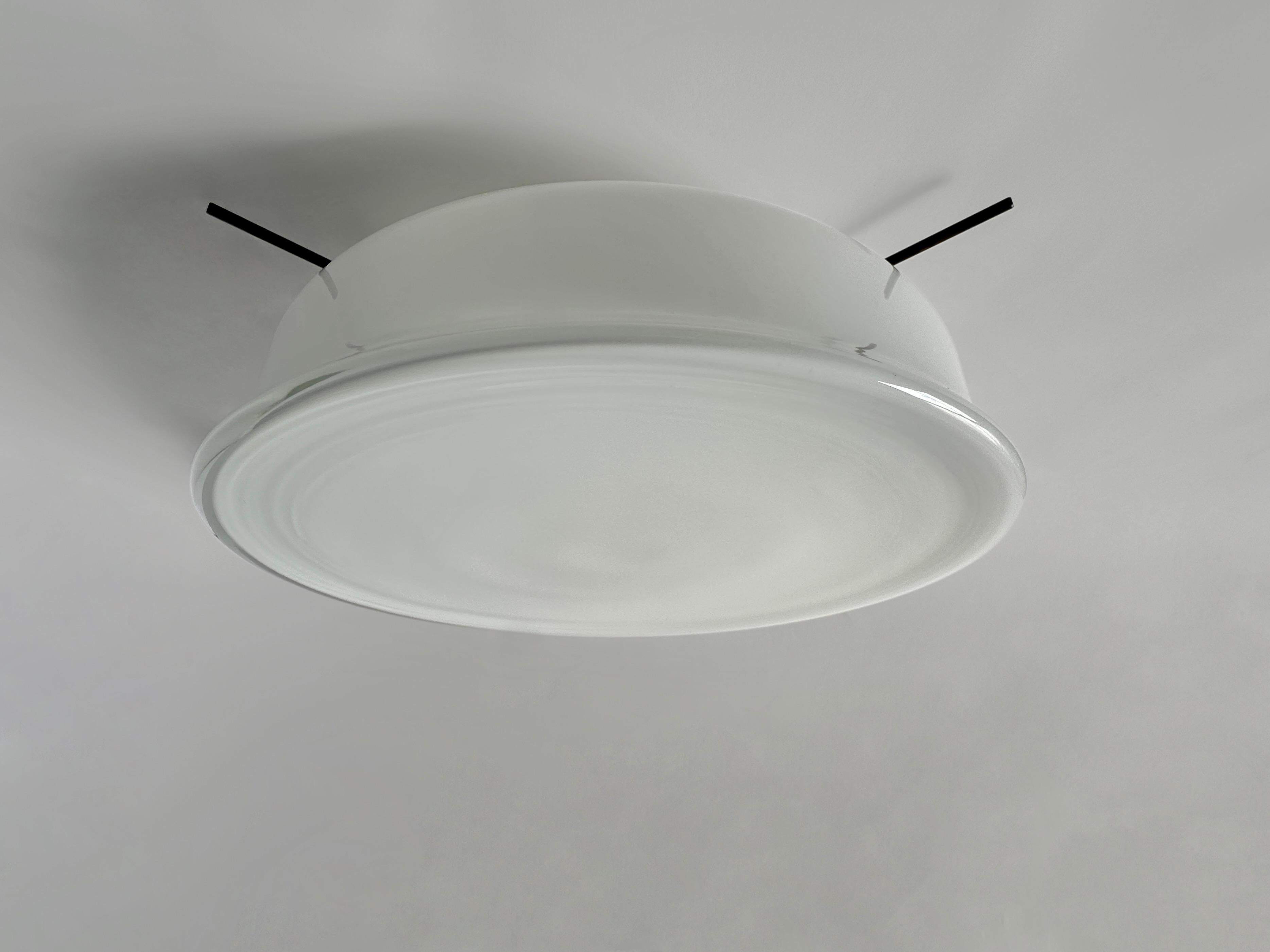 Murano Glass Flush Mount Light by Vistosi, attributed circa 1960s For Sale 4