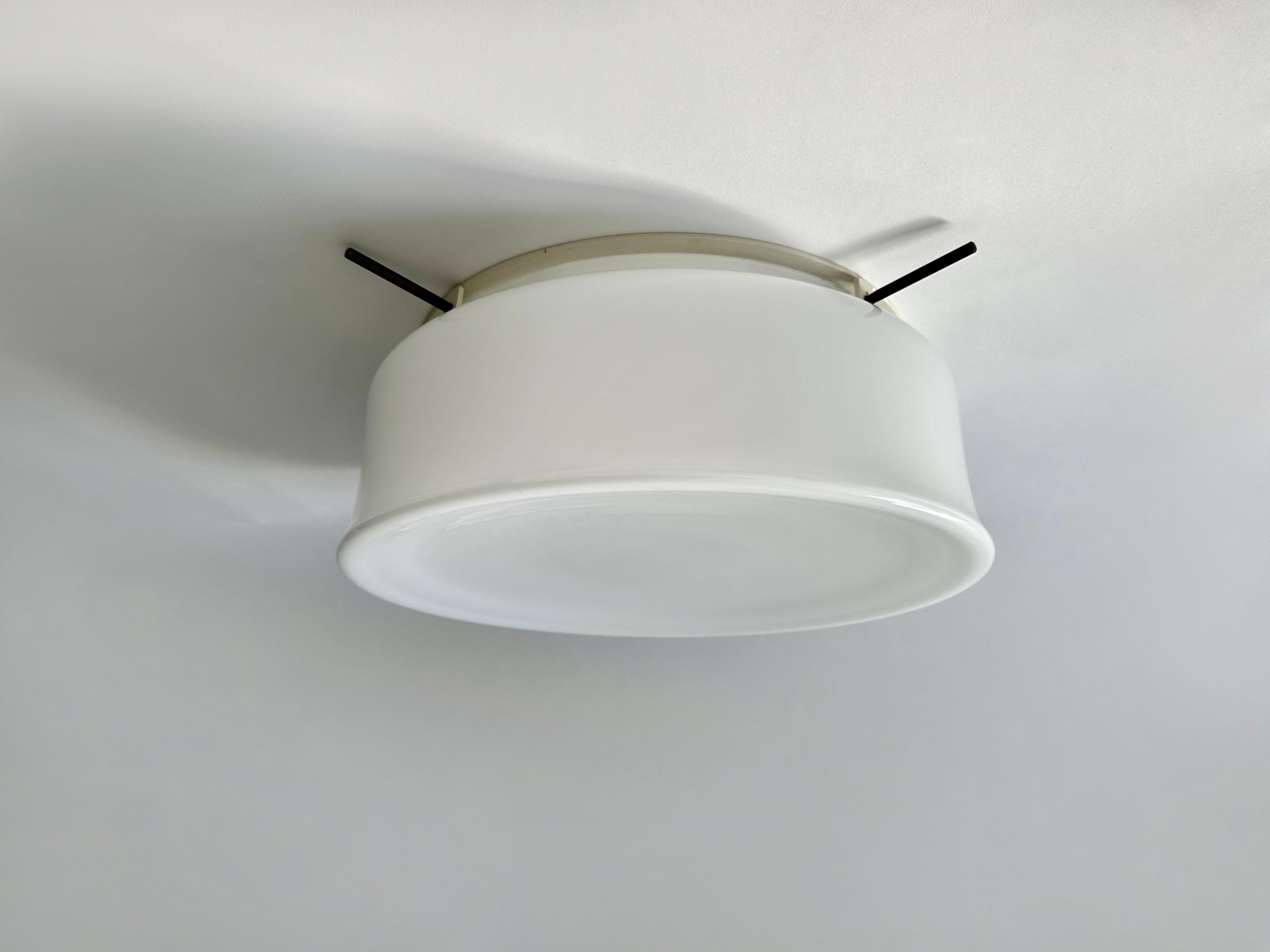 Murano Glass Flush Mount Light by Vistosi, attributed circa 1960s For Sale 6