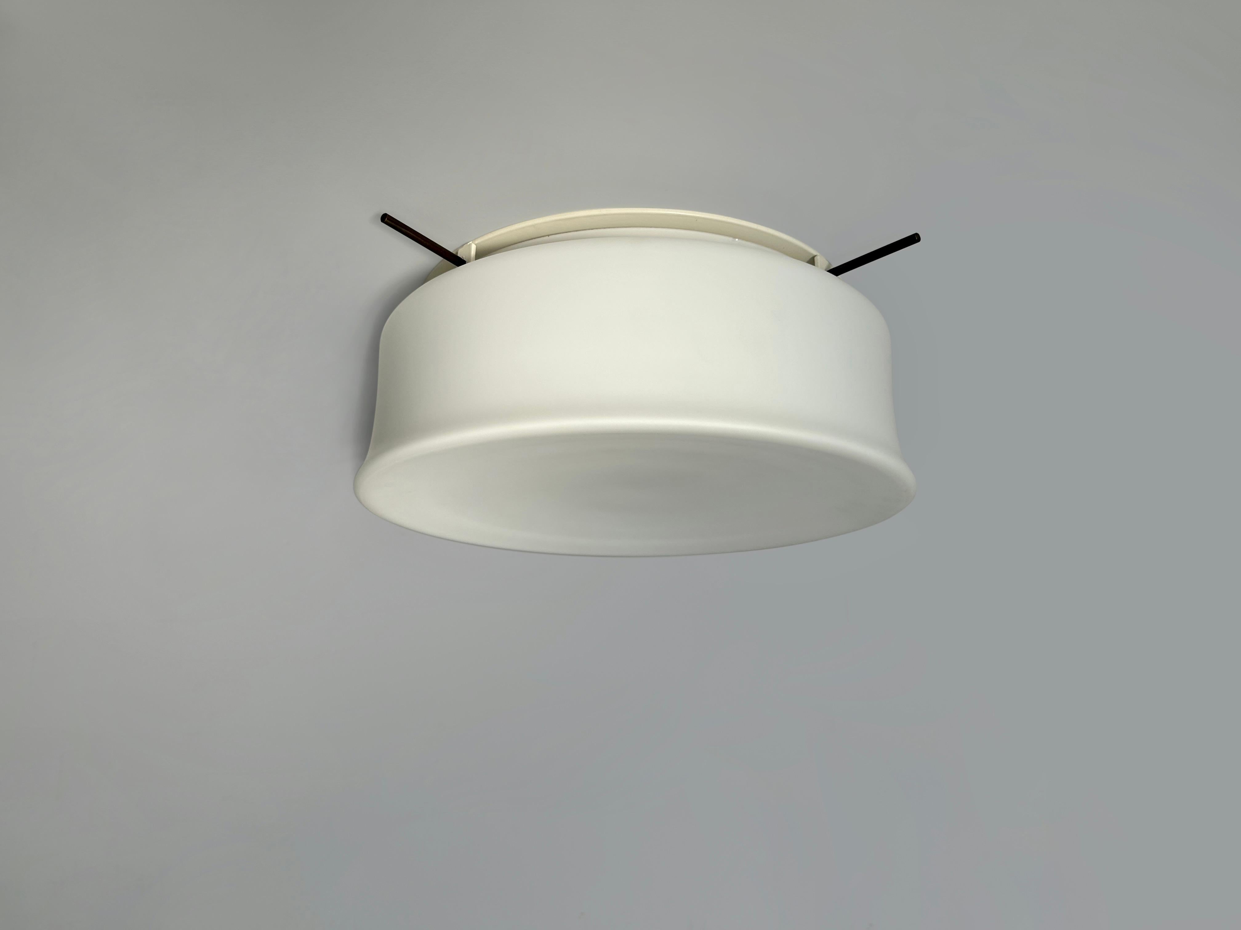 Murano Glass Flush Mount Light by Vistosi, attributed circa 1960s In Good Condition For Sale In Brooklyn, NY
