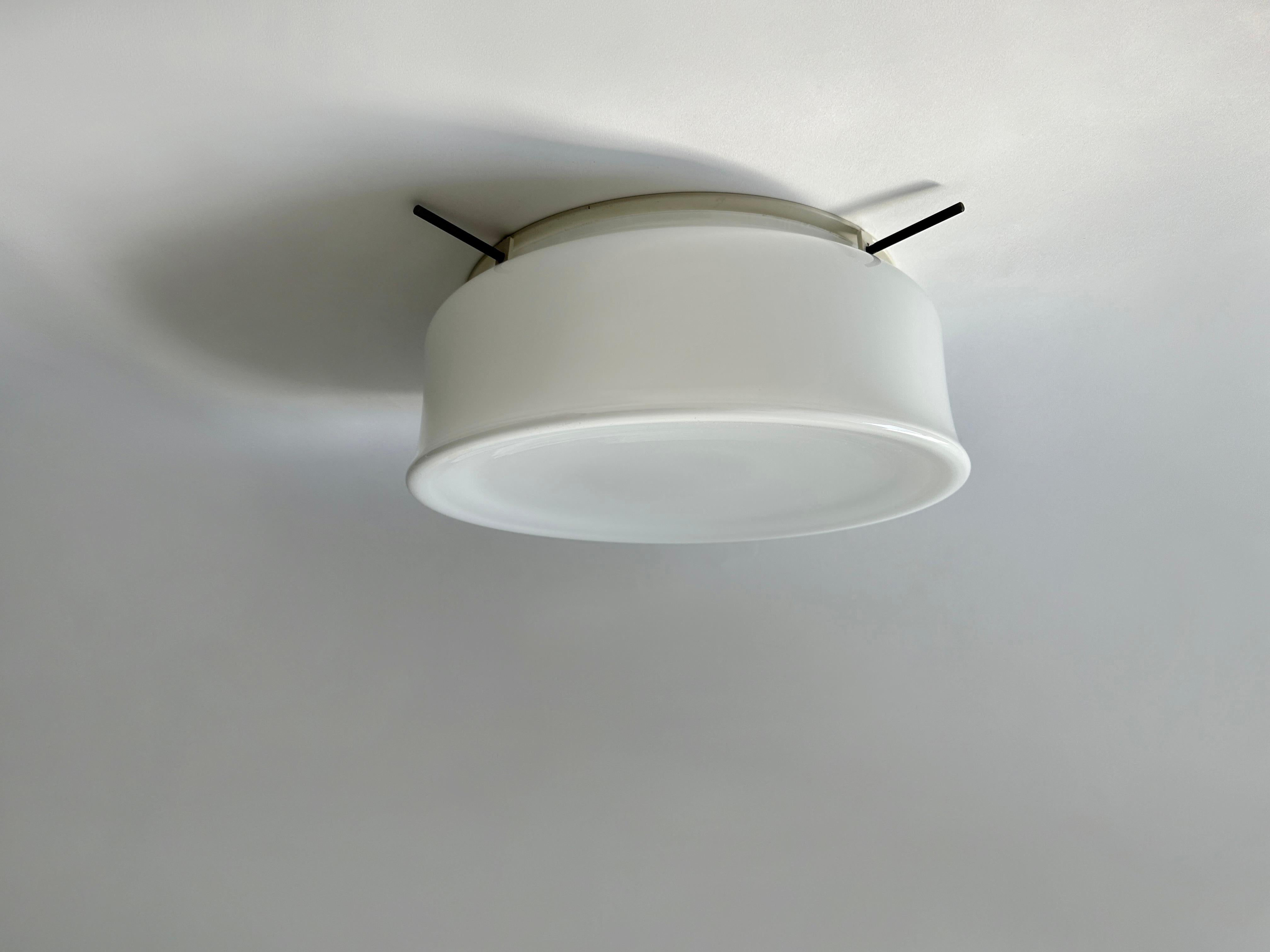 Murano Glass Flush Mount Light by Vistosi, attributed circa 1960s For Sale 1
