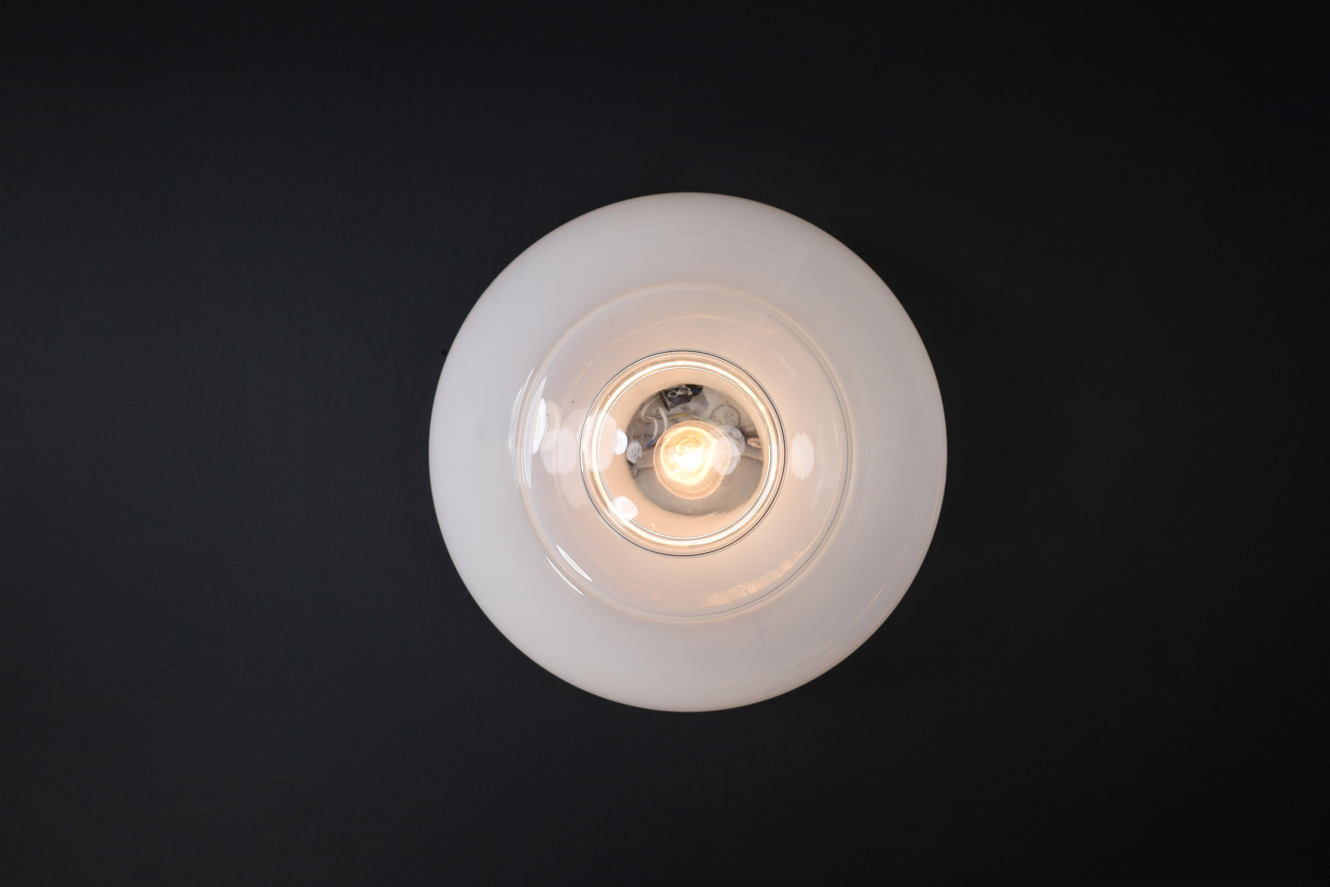 Empotrable o aplique de cristal de Murano soplado a mano, Italia, años 60 en venta 5