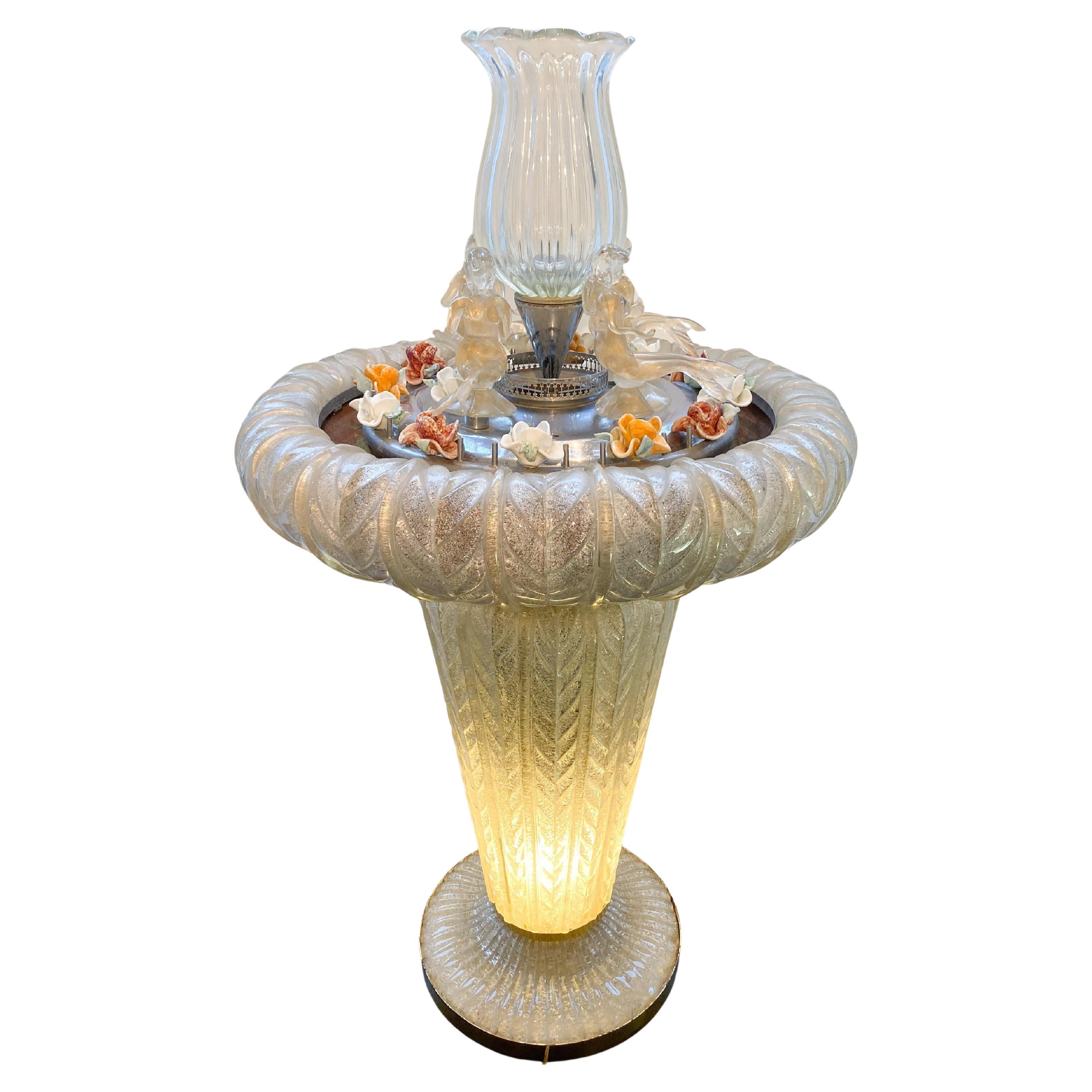 Fuente de cristal de Murano con un jarrón central rodeado por 4 sirenas, años 50