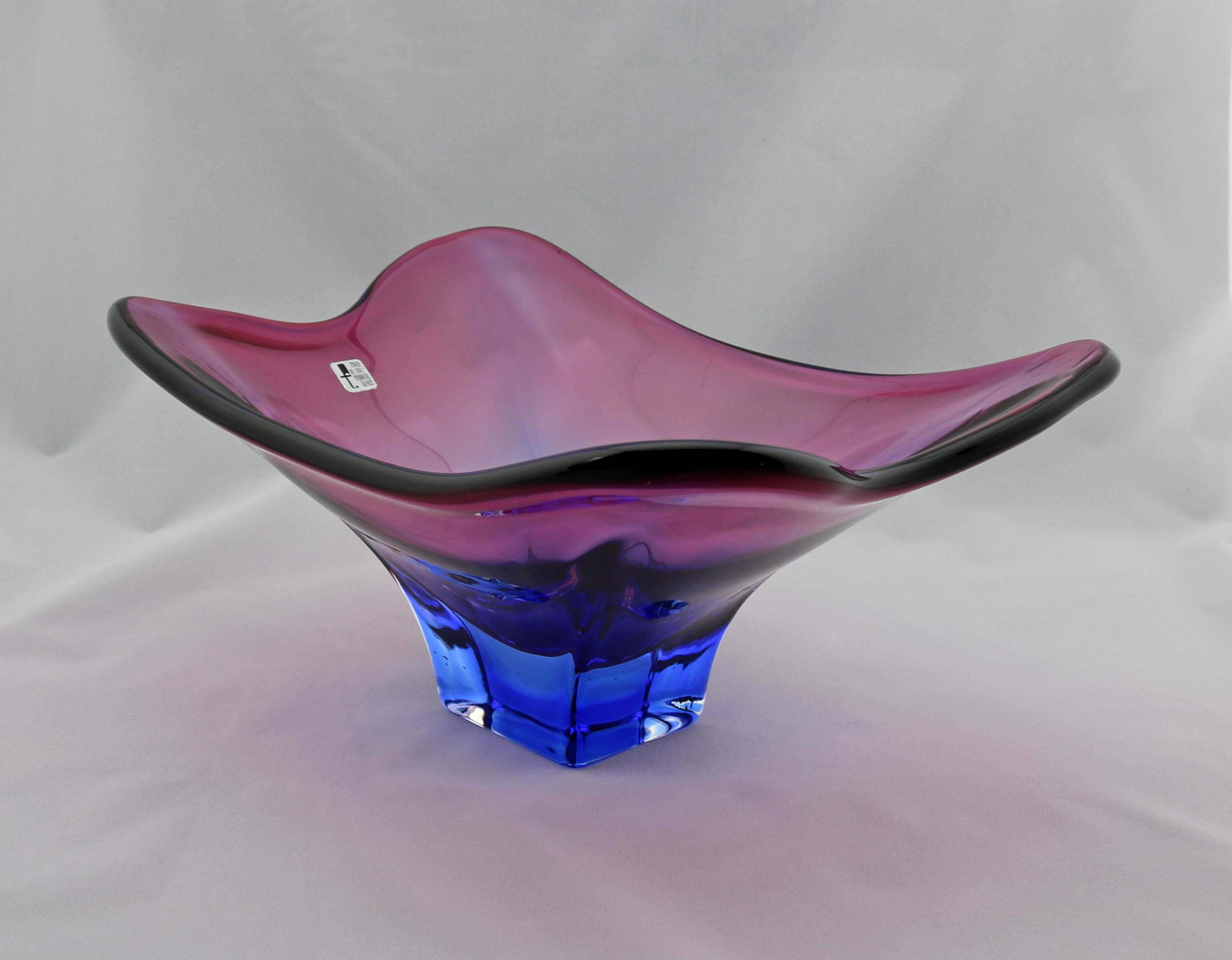 Mid-Century Modern Murano Glass Fruit Bowl For Sale