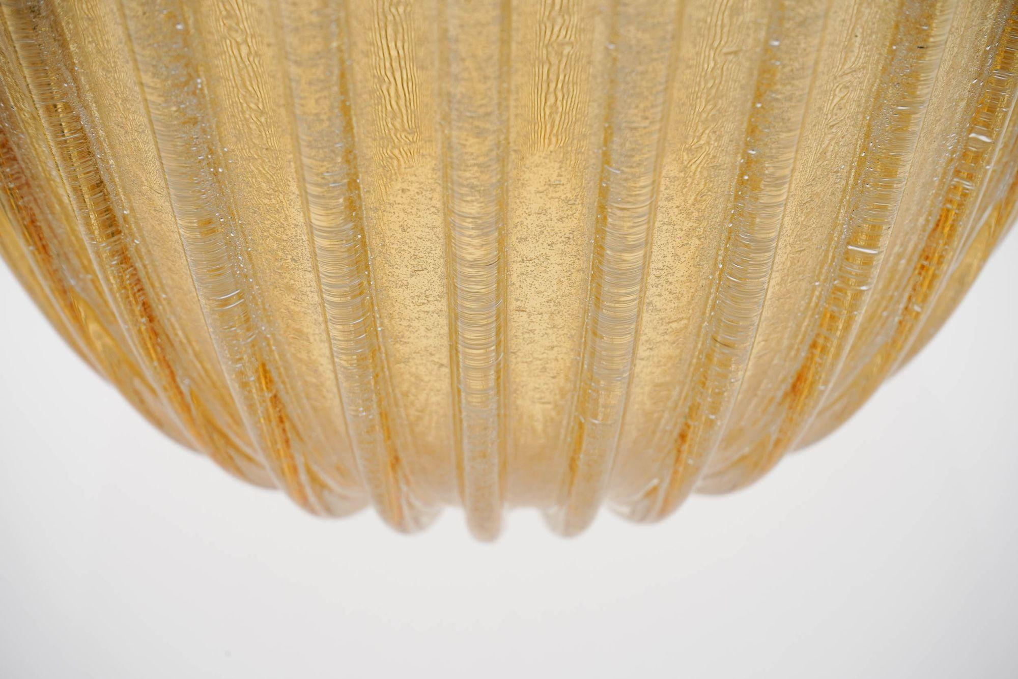 Murano glass Giant Vase, Gold leaf plain Incalmo over Ribbed Puligoso Amber body For Sale 8