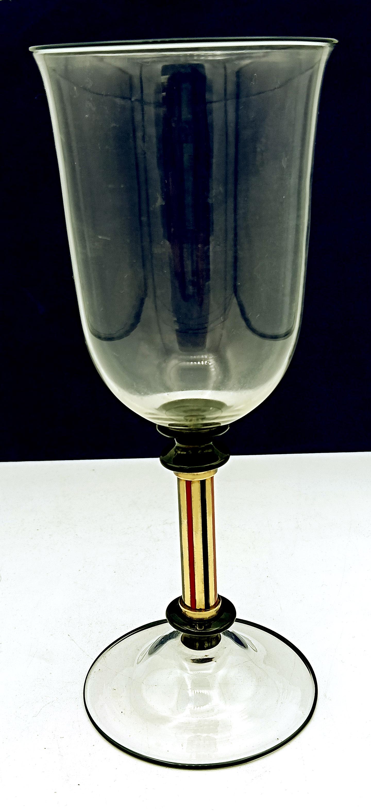 Gravé Coupe en verre de Murano soufflé avec du verre noir Salimbeni en vente