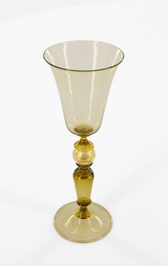 Copa de cristal de Murano en tono ahumado y pan de oro, Italia, década de los 80