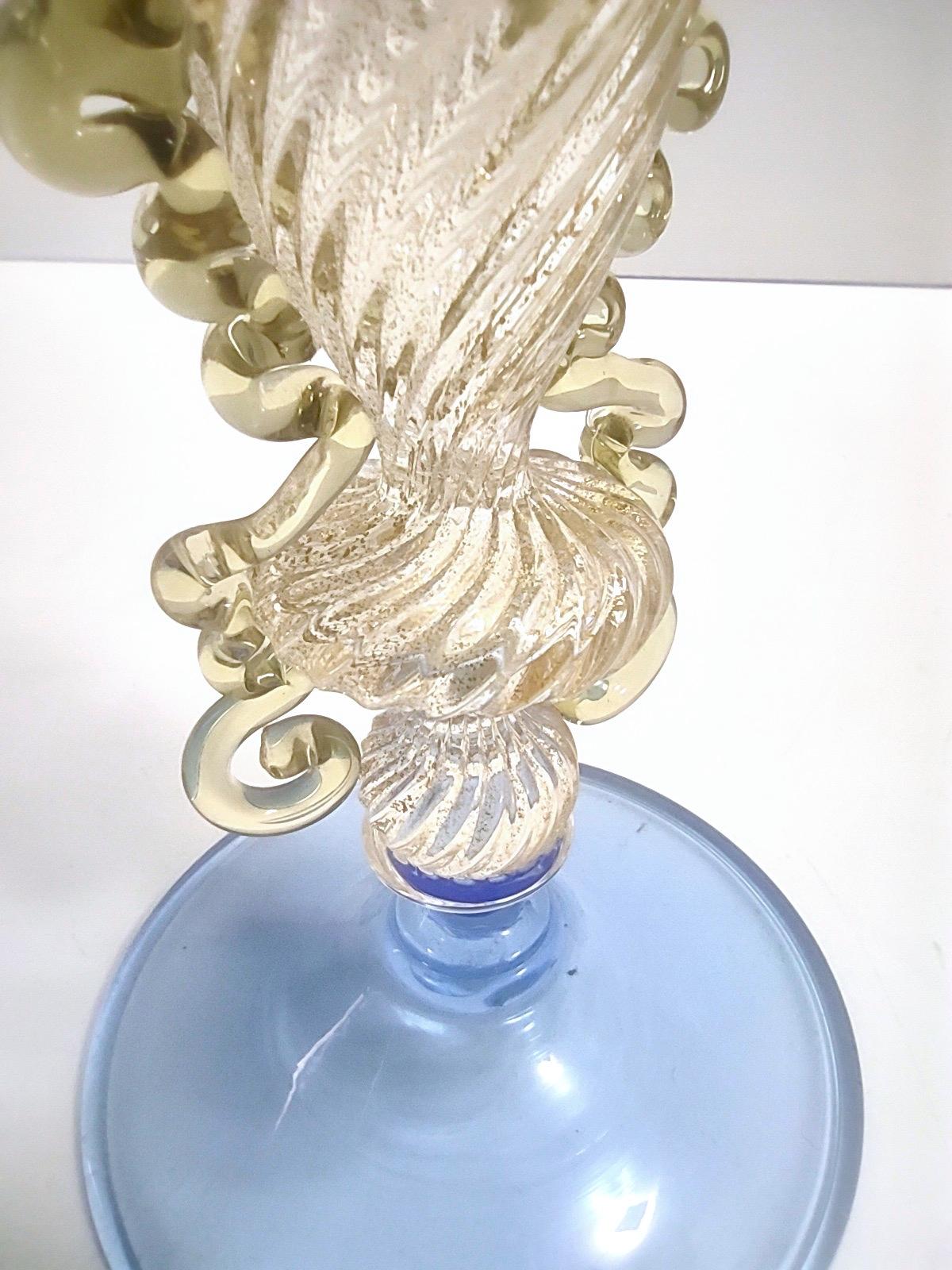 Gobelet en verre de Murano soufflé octogonal bleu clair tipetto, Italie en vente 2