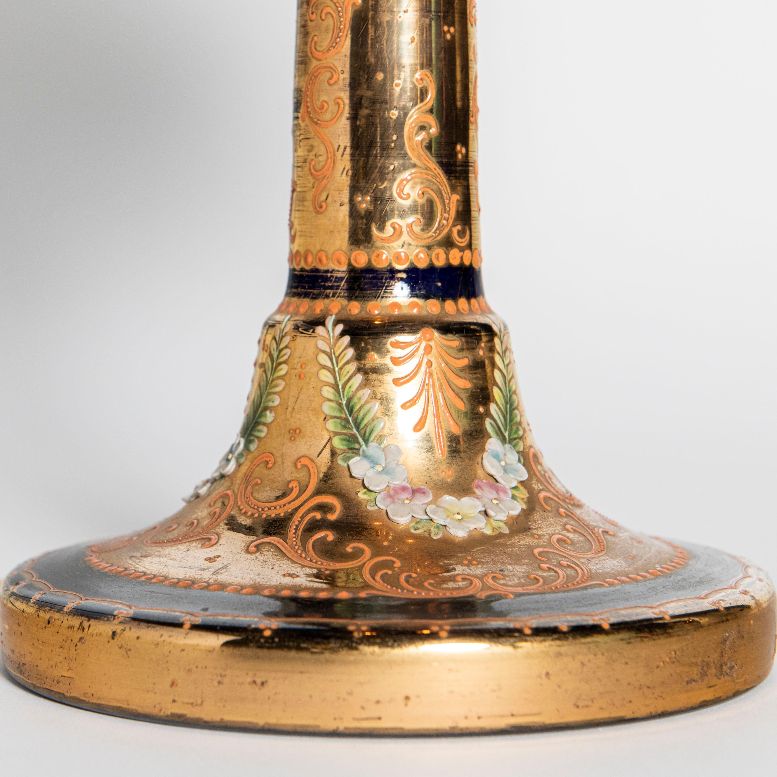 20ième siècle Lampe de table en verre de Murano, or et émail, Italie, début du XXe siècle. en vente