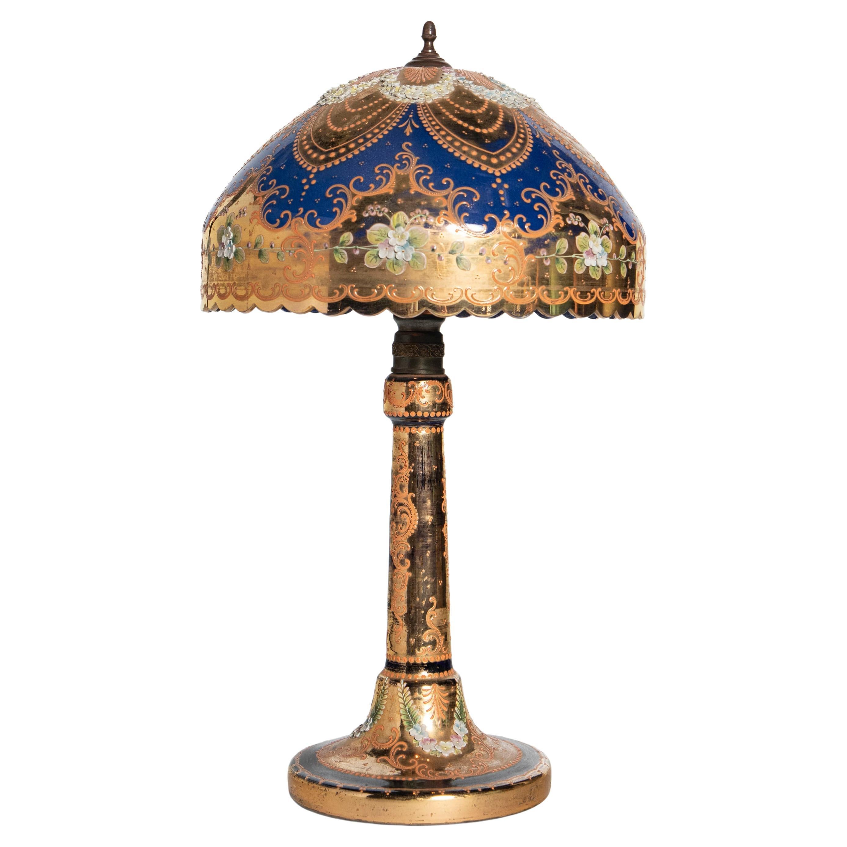 Lampe de table en verre de Murano, or et émail, Italie, début du XXe siècle.