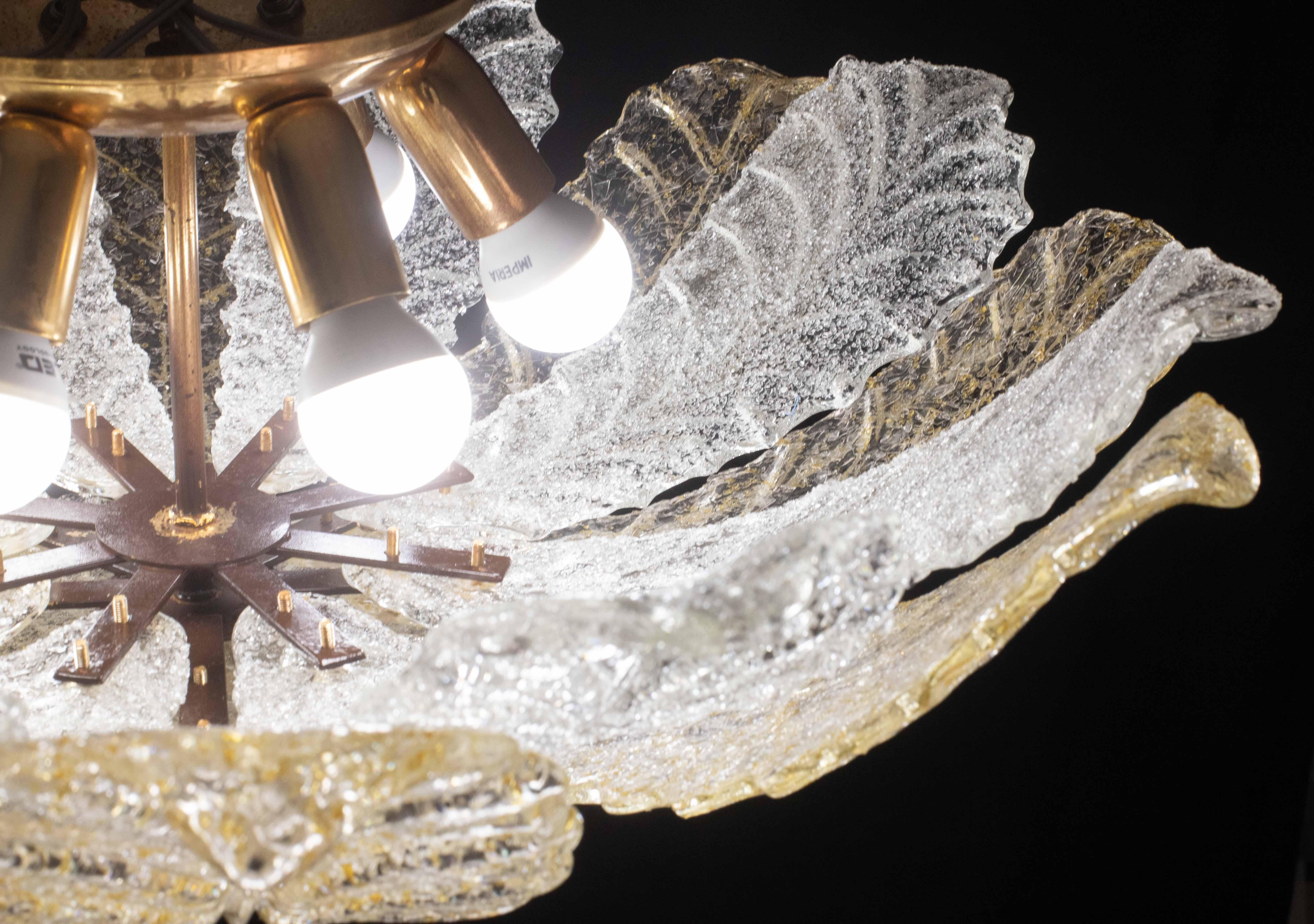 Murano Glas Gold und transparente Blätter Kronleuchter oder Flush Mount, 1970er Jahre im Zustand „Gut“ im Angebot in Roma, IT