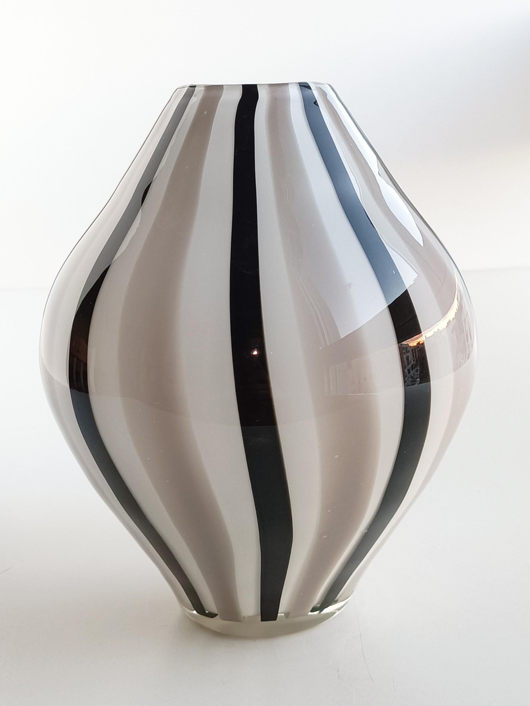Mid-Century Modern Murano Glass Graphic Design Vase, Italy, 1960s
