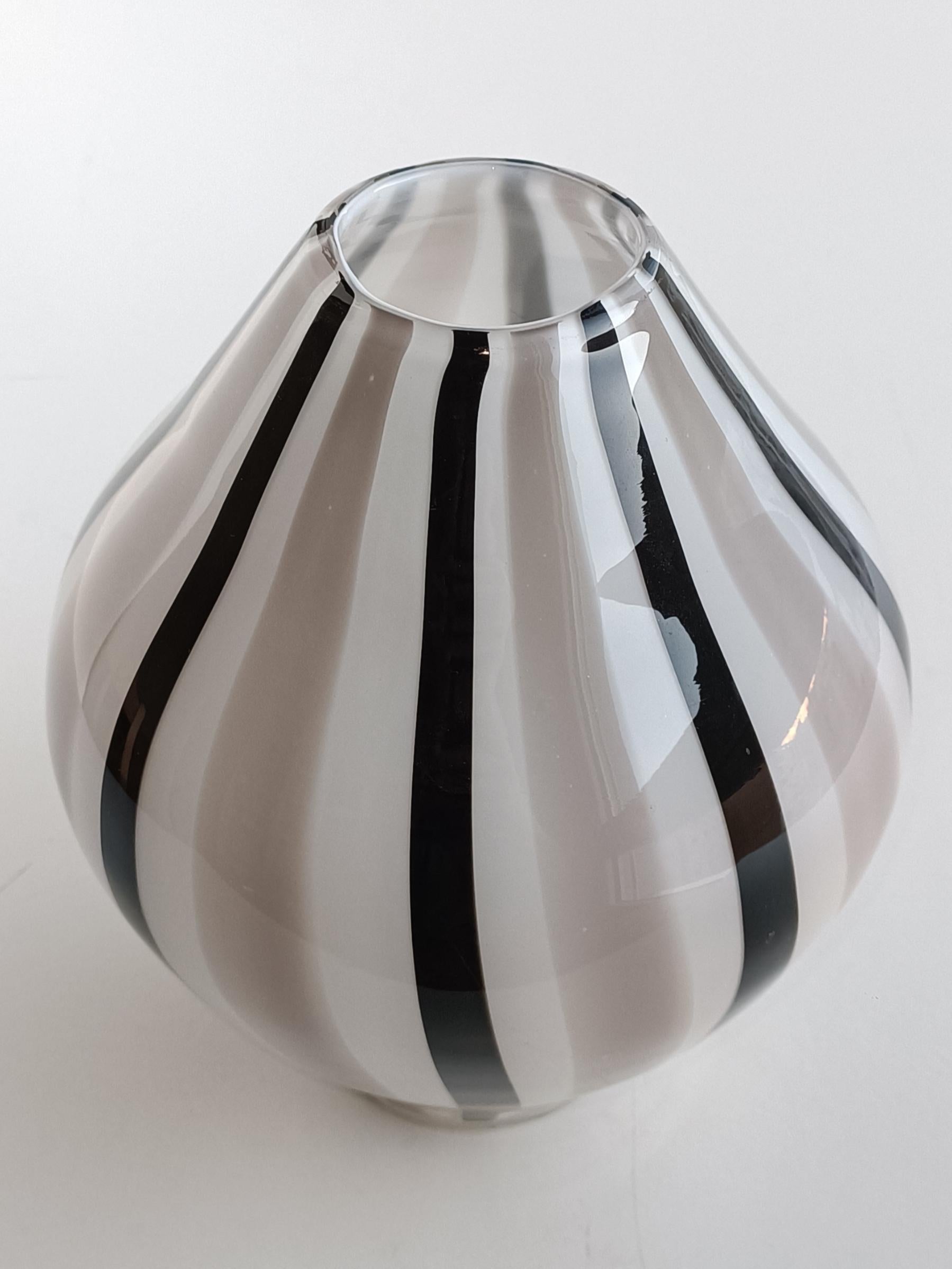 Mid-20th Century Murano Glass Graphic Design Vase, Italy, 1960s