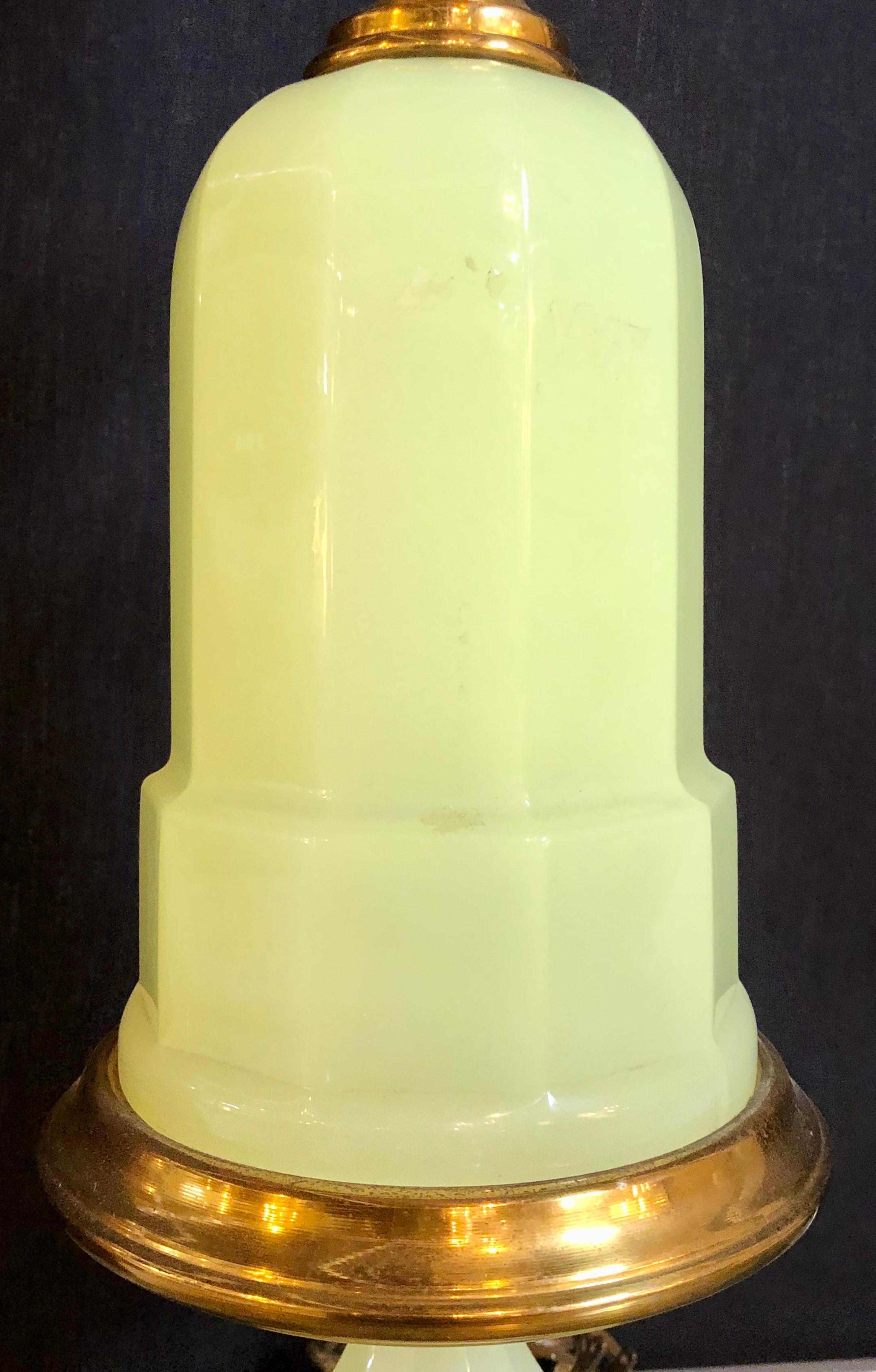 Murano Glass Green Opaline Lamp, Gino Cendesese Vetri Label 3