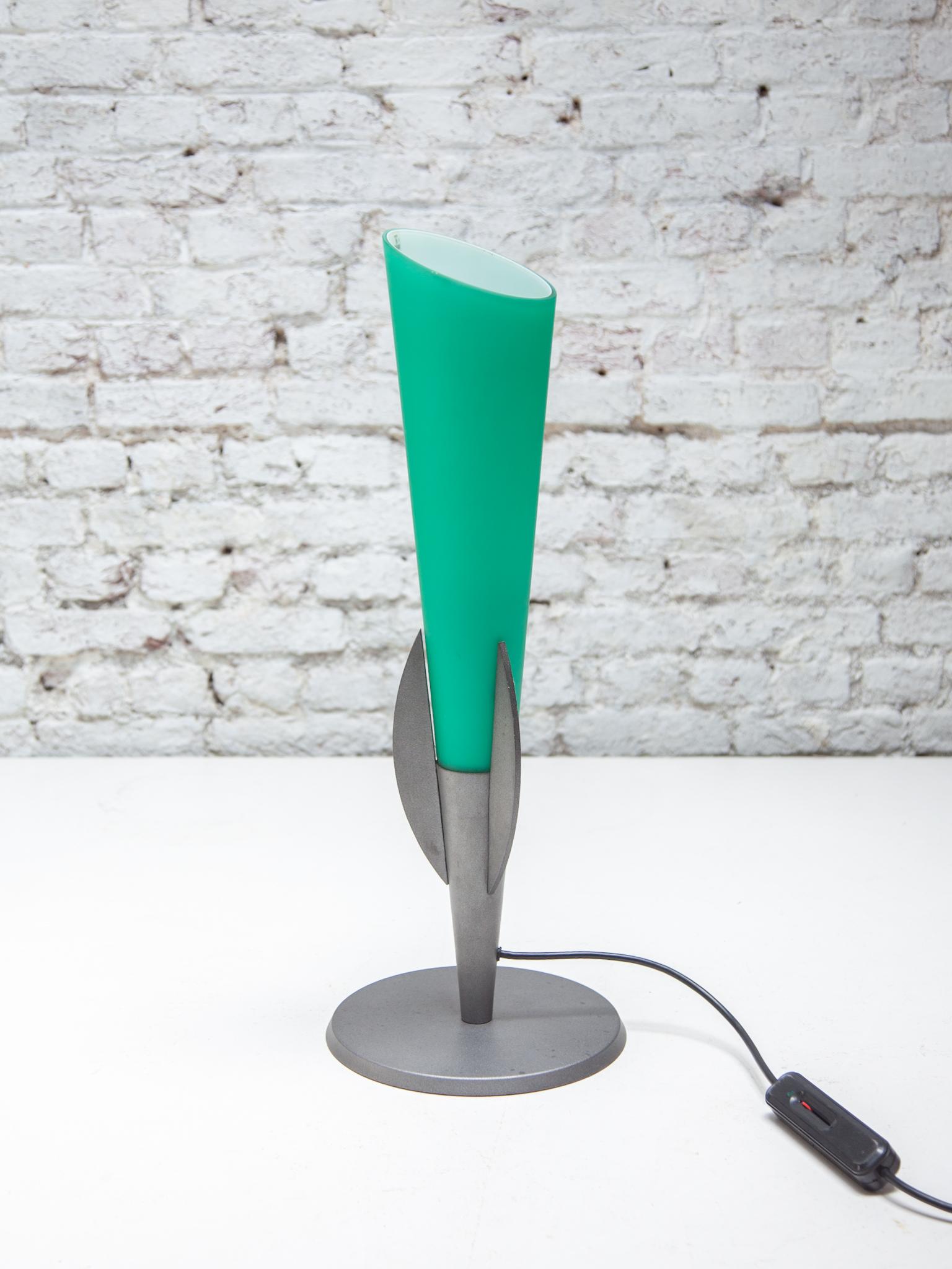 Métal Lampe de table en verre de Murano vert, designée par Vetri Vintage 1980 Murano en vente