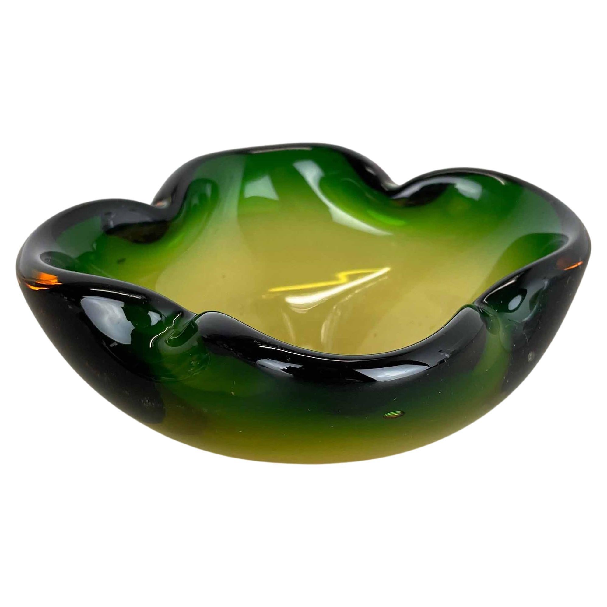 Murano Glass "Green-Yellow" Bowl Element Shell Ashtray Murano, Italy, 1970s