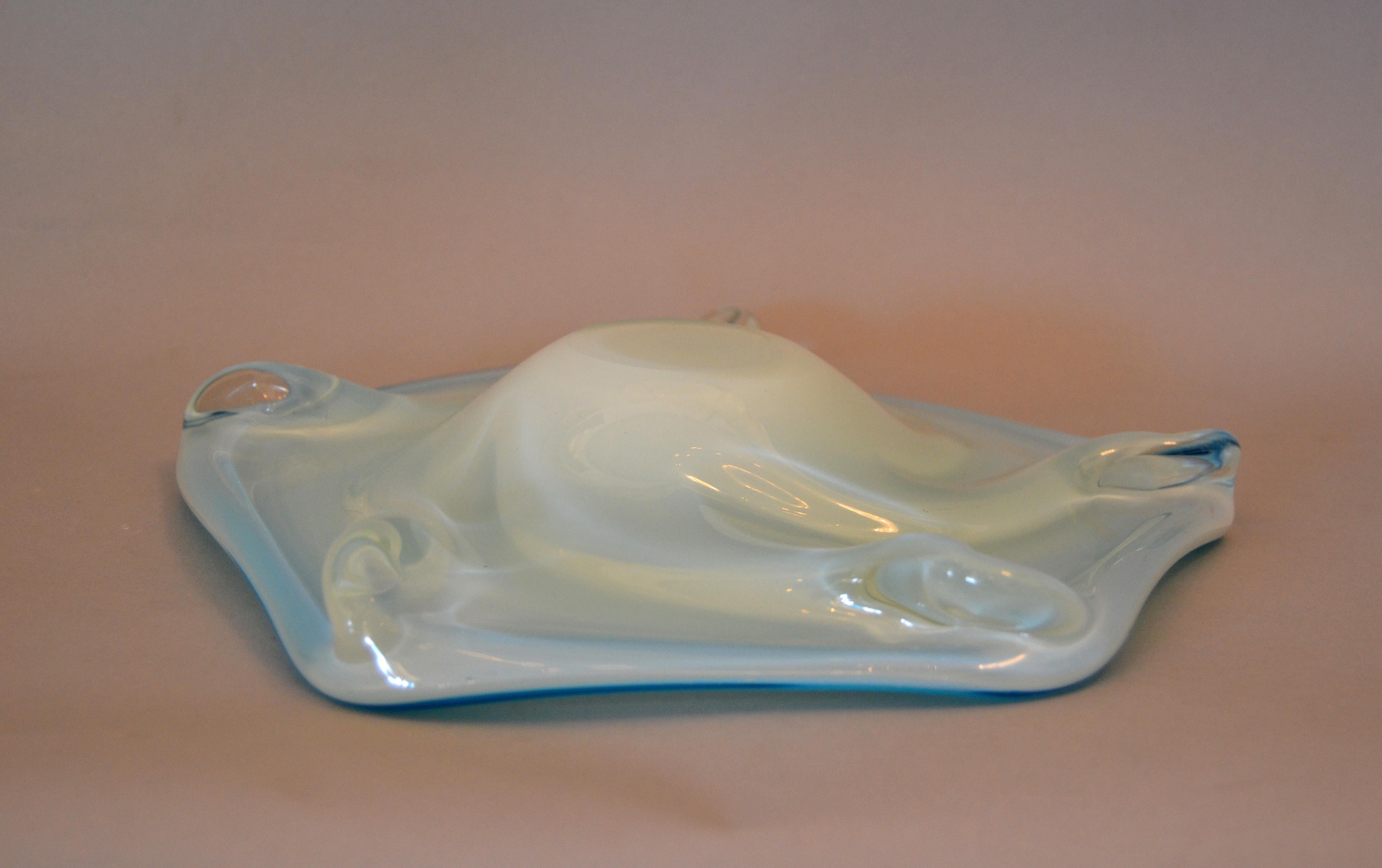 Mid-Century Modern Murano Glass Hand Blown Blue White and Clear Bowl Catchall Italy For Sale