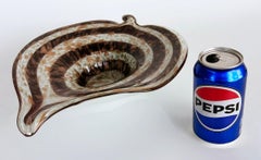 Bandeja o cenicero de cristal de Murano soplado a mano con infusión de oro en forma de hoja