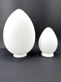 Murano Glas mundgeblasenes weißes Ei Lampe Total White Medium und kleine Tischlampe