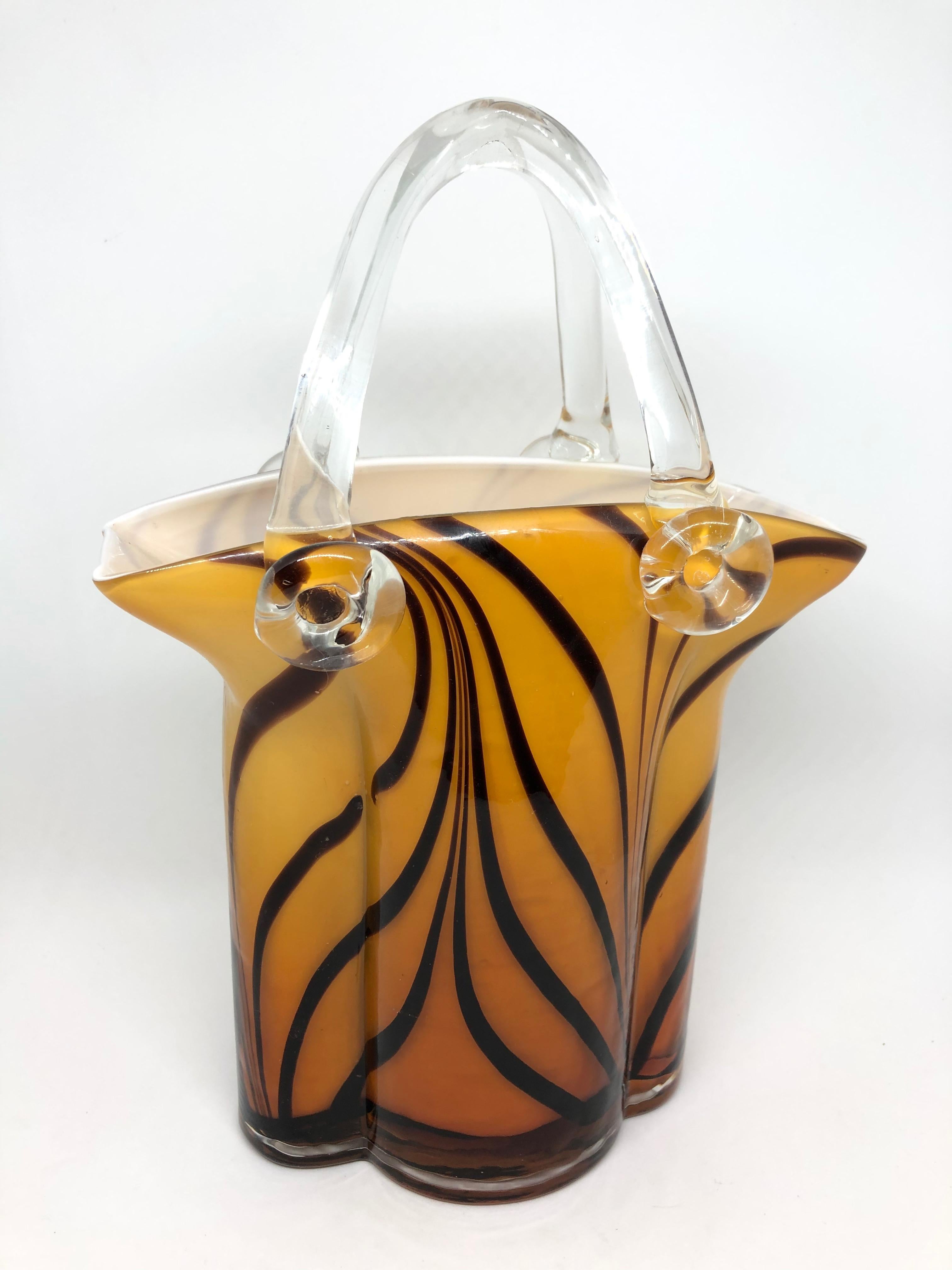 An amazing Venetian Murano glass Mid-Century Modern Sommerso Vase made in Italy, circa 1960s. This is a heavy glass item, white colored inside, outside brown and amber glass. It is in very good condition with no chips, cracks, or flea bites.