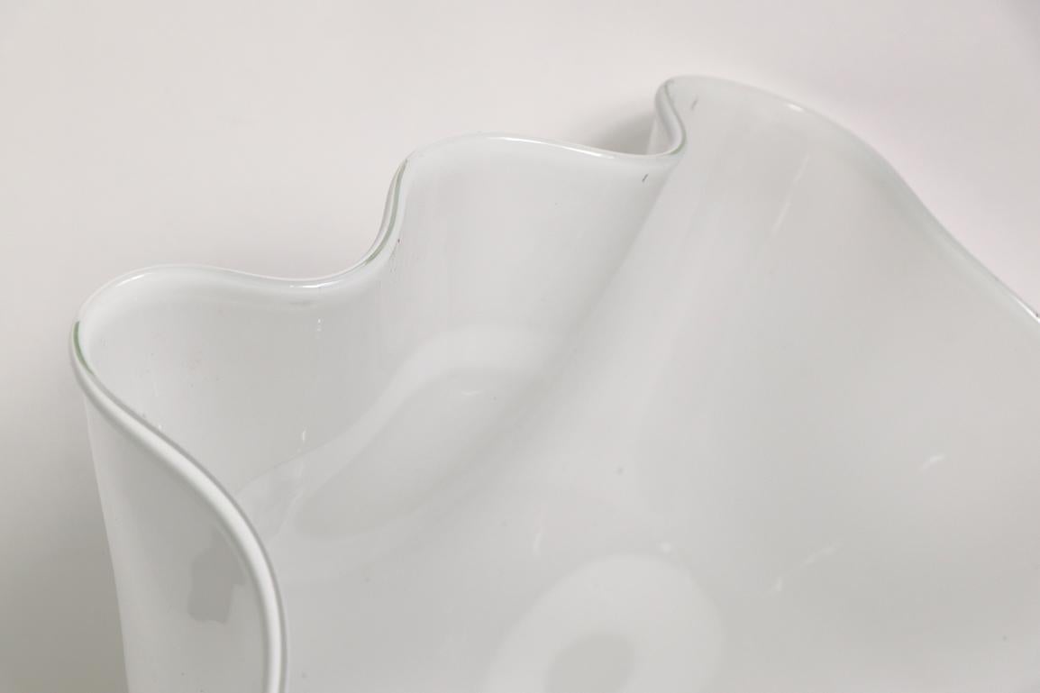 Chandelier Vase Mouchoir en verre de Murano Bon état - En vente à New York, NY