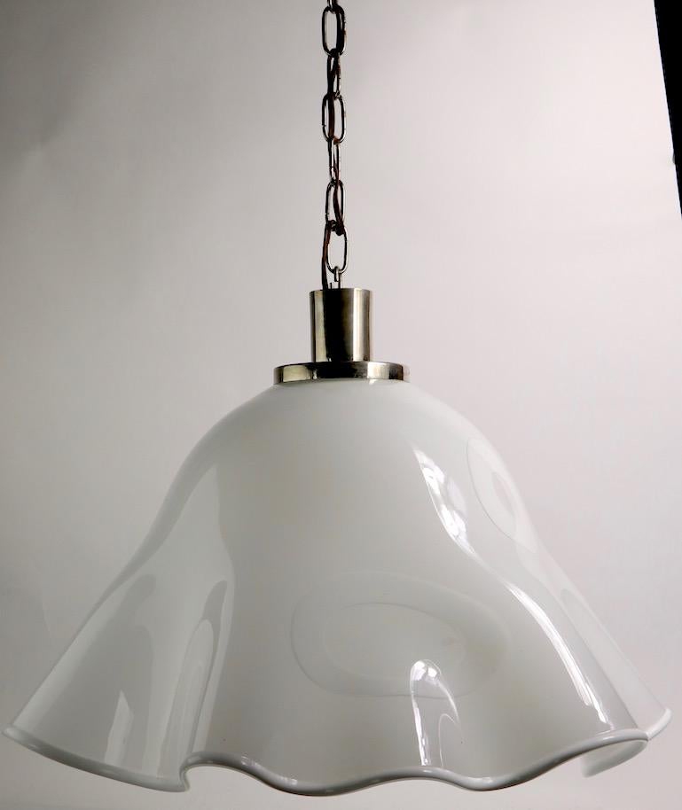 Lampadario con vaso a fazzoletto in vetro di Murano in vendita 1