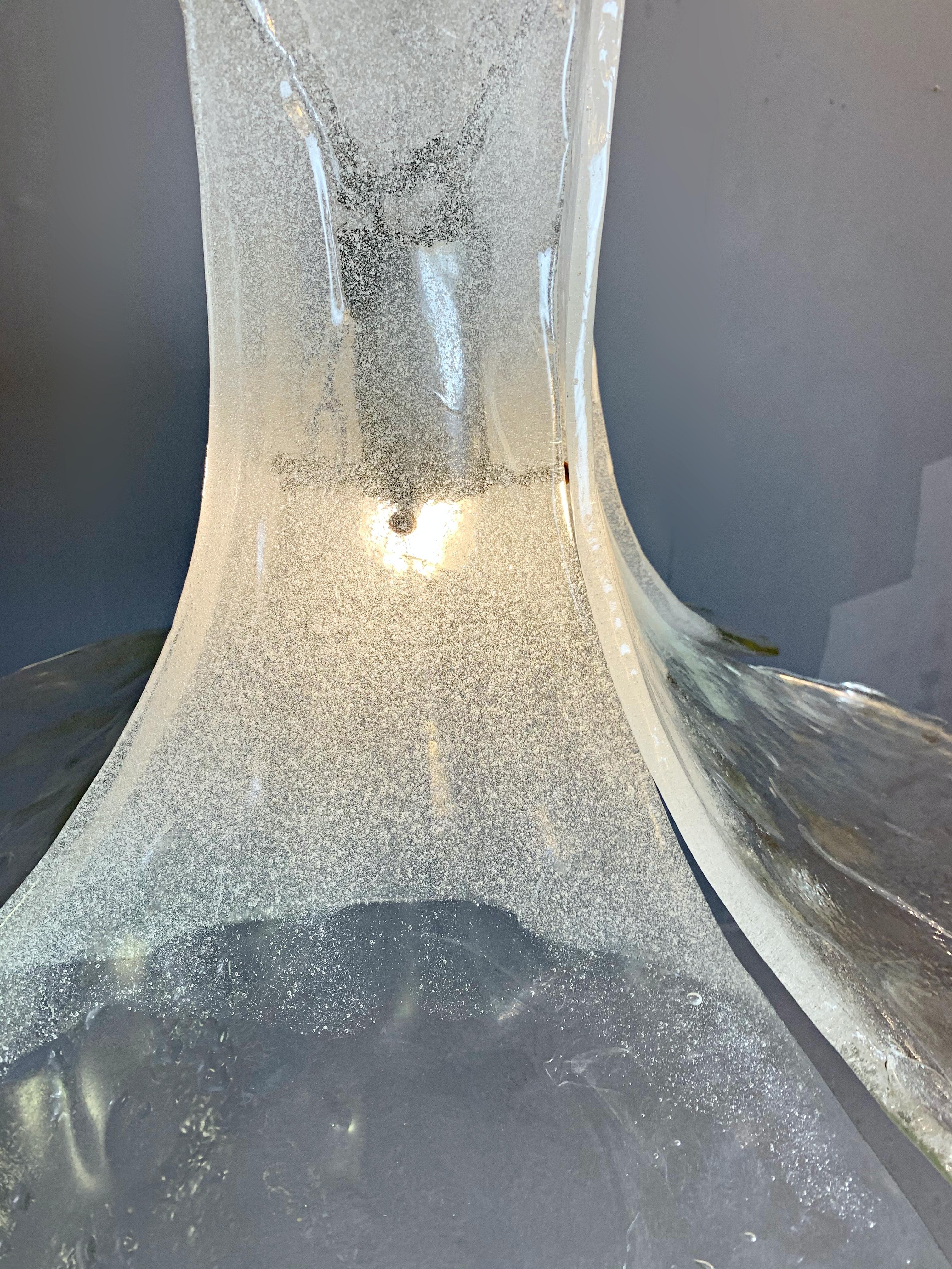 italien Lampe suspendue en verre de Murano par Carlo Nason:: années 1960 en vente