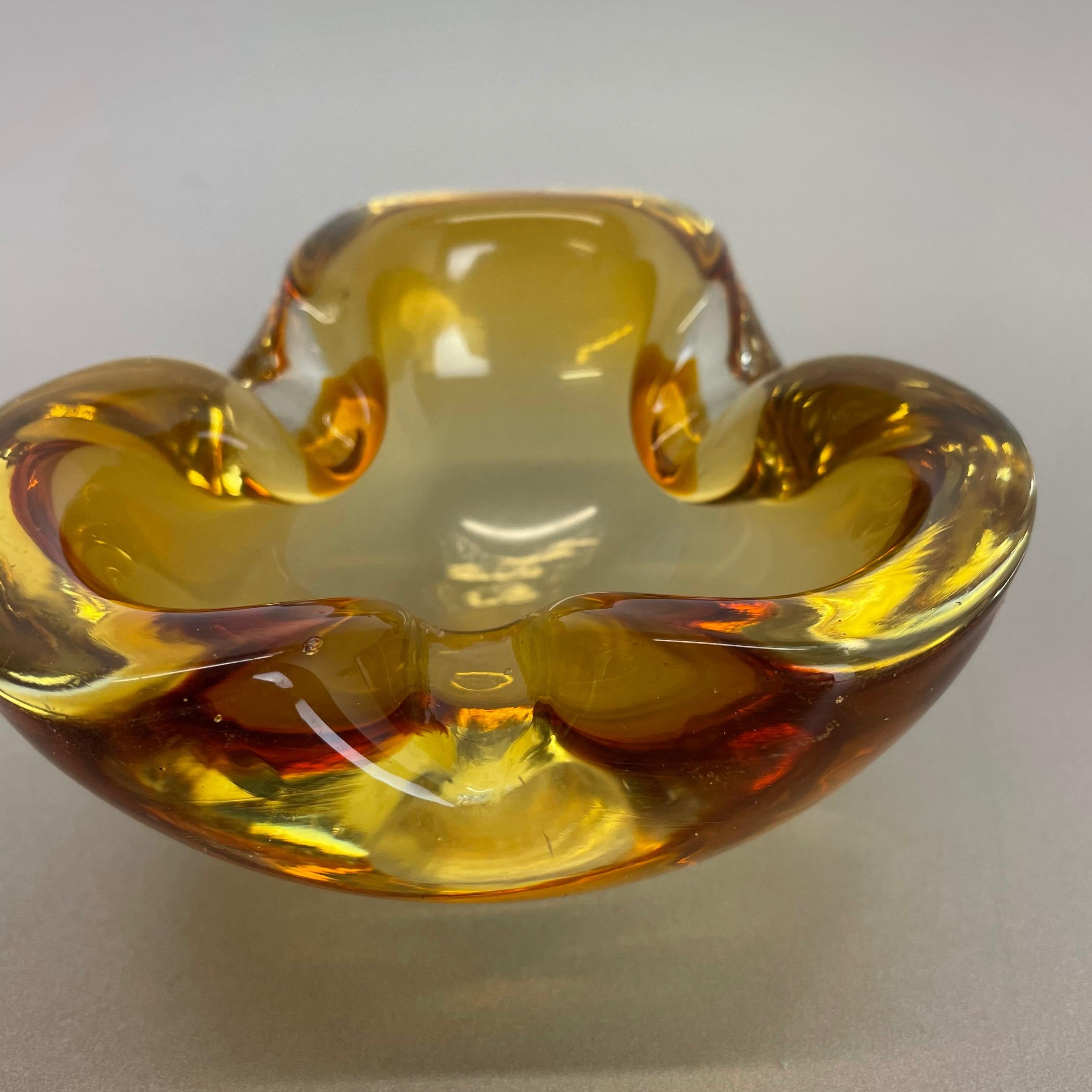 Cendrier en verre de Murano « Honey » avec éléments en coquillage Seguso Murano, Italie, 1970 6