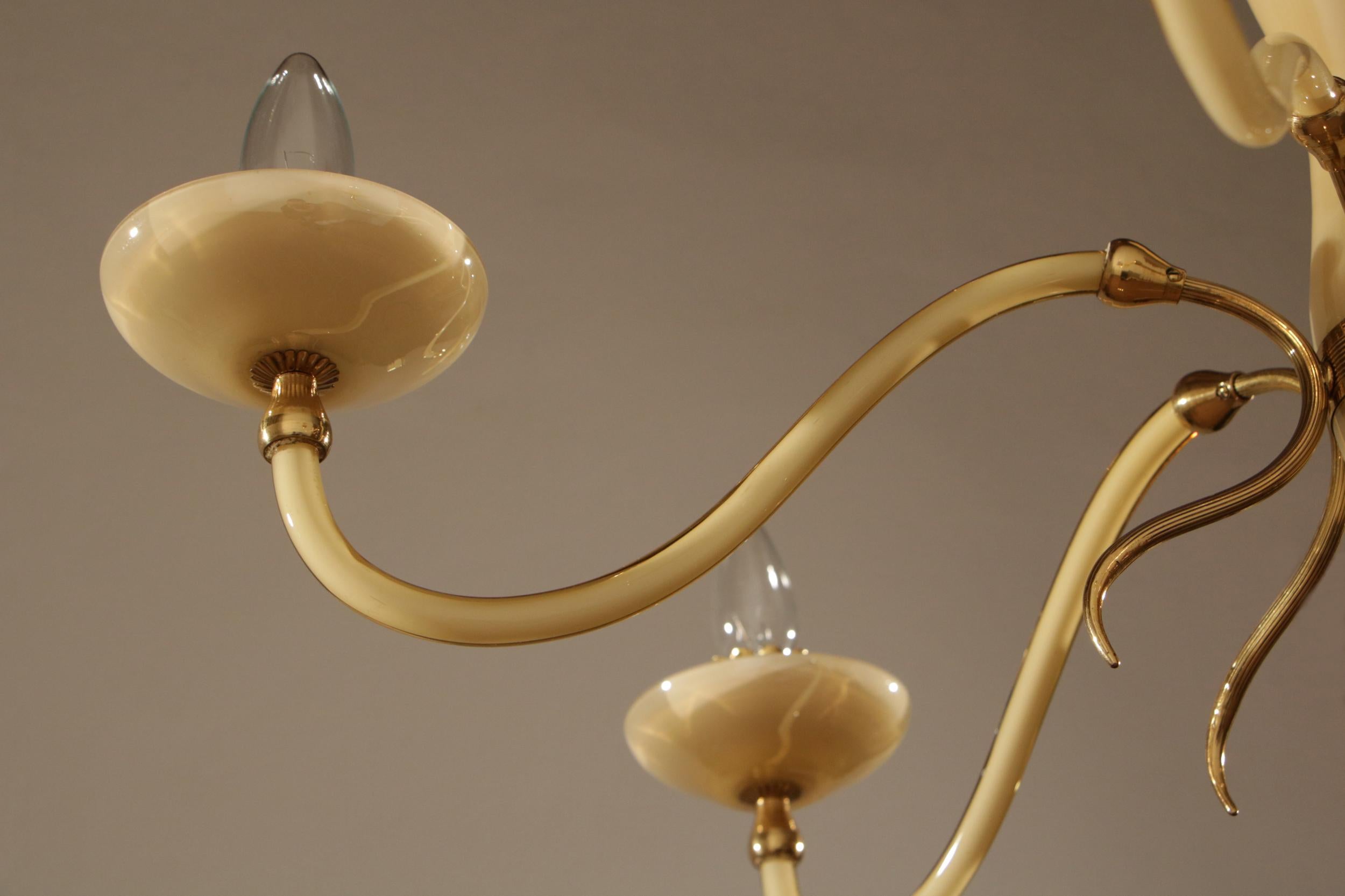 Brass Murano Glass Honey Color Italian Mid-Century Modern Six Lights Chandelier, 1950s
