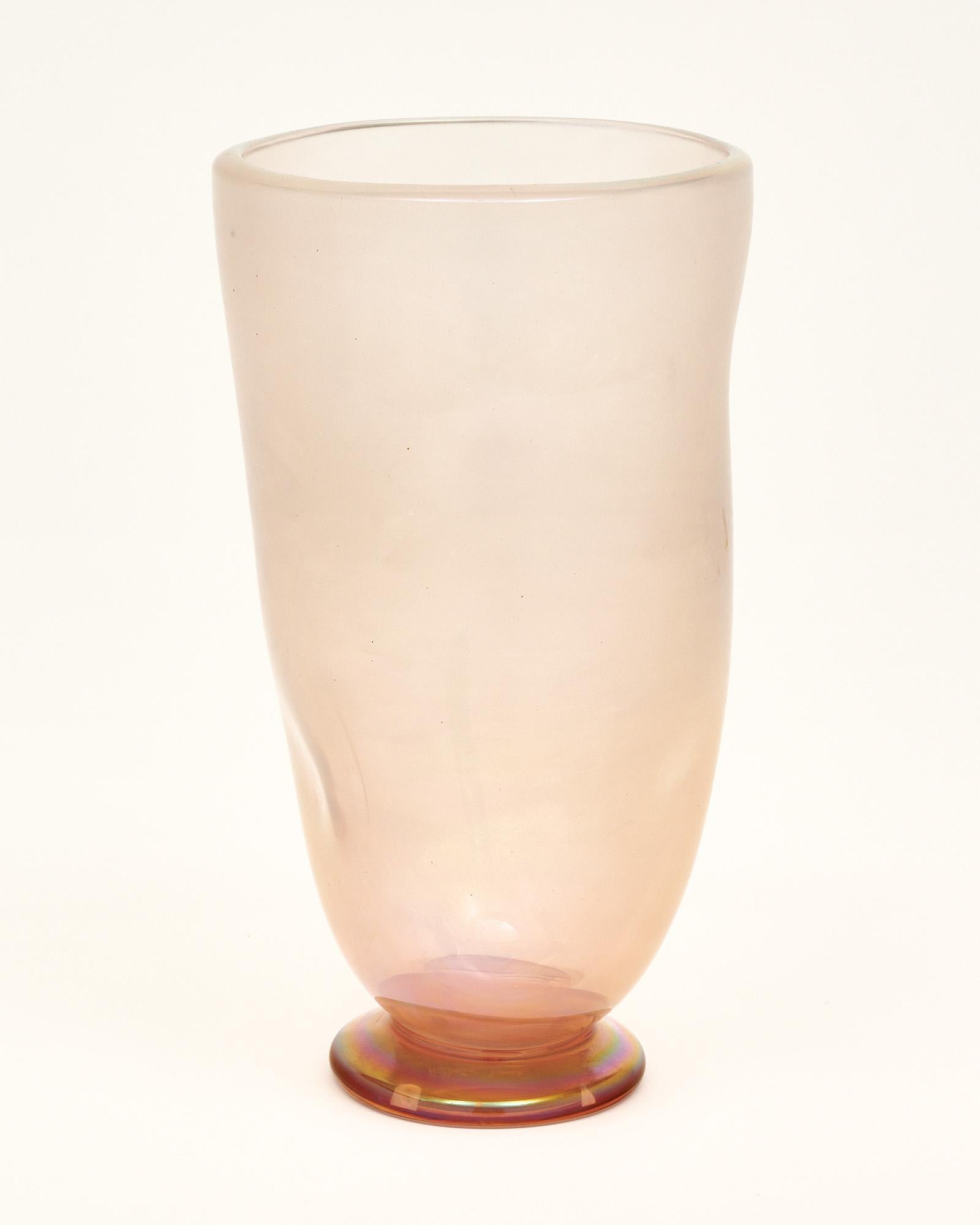 Vaso a forma di rosa iridescente in vetro di Murano in vendita 1