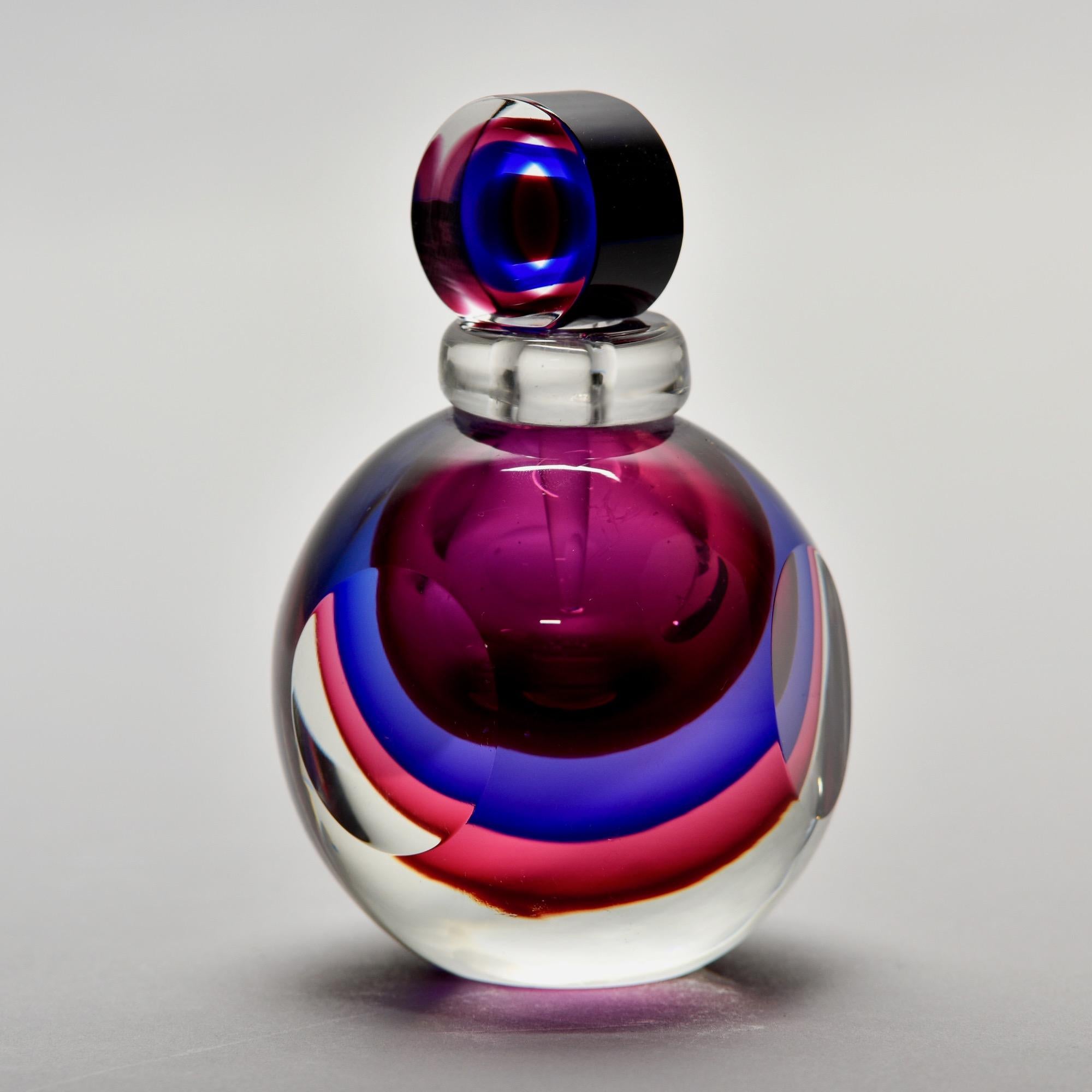 Murano Glass Sommerso Style Runde Parfümflasche Jewel Tone (Moderne der Mitte des Jahrhunderts) im Angebot