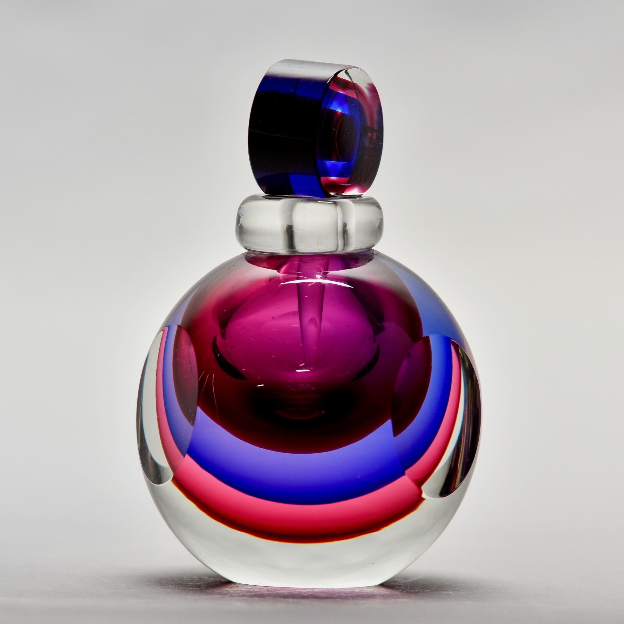 Murano Glass Sommerso Style Runde Parfümflasche Jewel Tone (Italienisch) im Angebot