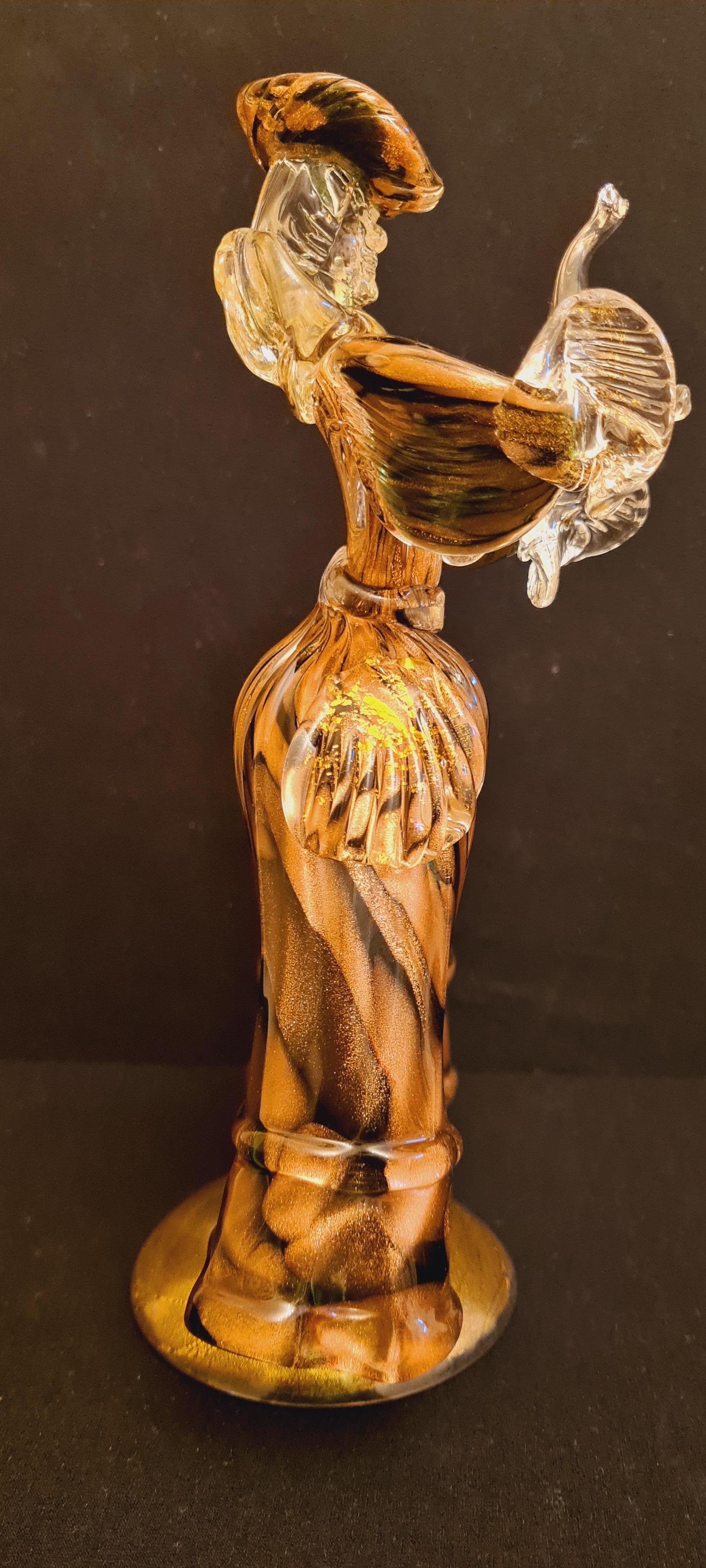 Vitange, tanzende Dame aus Muranoglas mit Blattgold und Aventurin (Art nouveau)