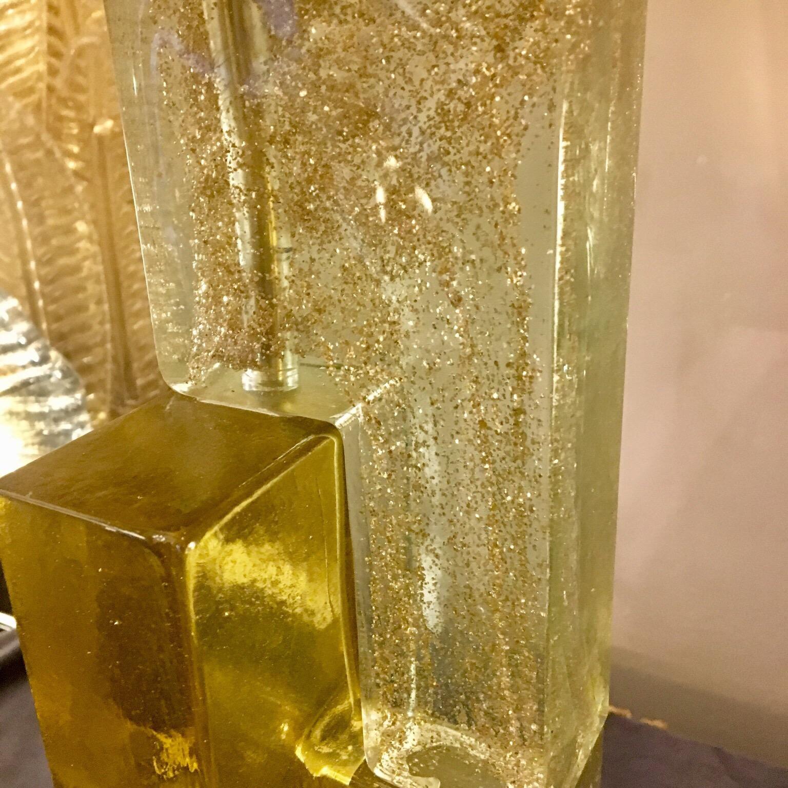 Murano Glass Lamp Clear Glass Infused with Gold Flecks, Brass Lampshade, 1970s In Excellent Condition In Florence, IT