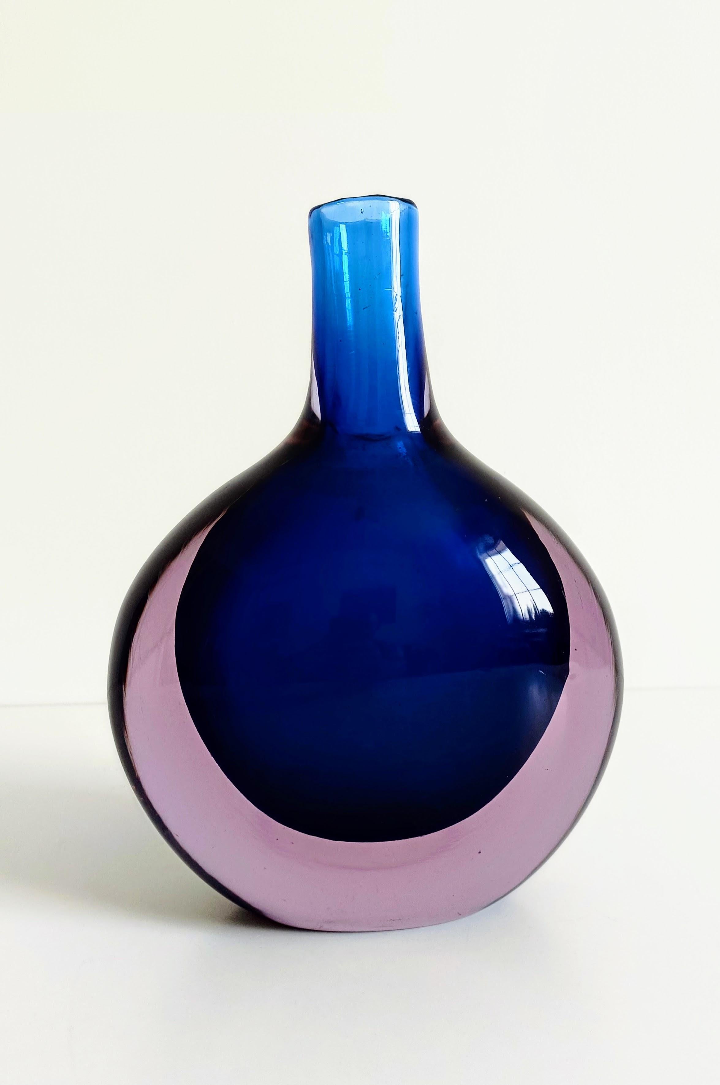 Mid-Century moderno Bottiglia grande in vetro di Murano di Flavio Poli per D.D. Art. di Seguso Vetri, Italia, anni '60. in vendita