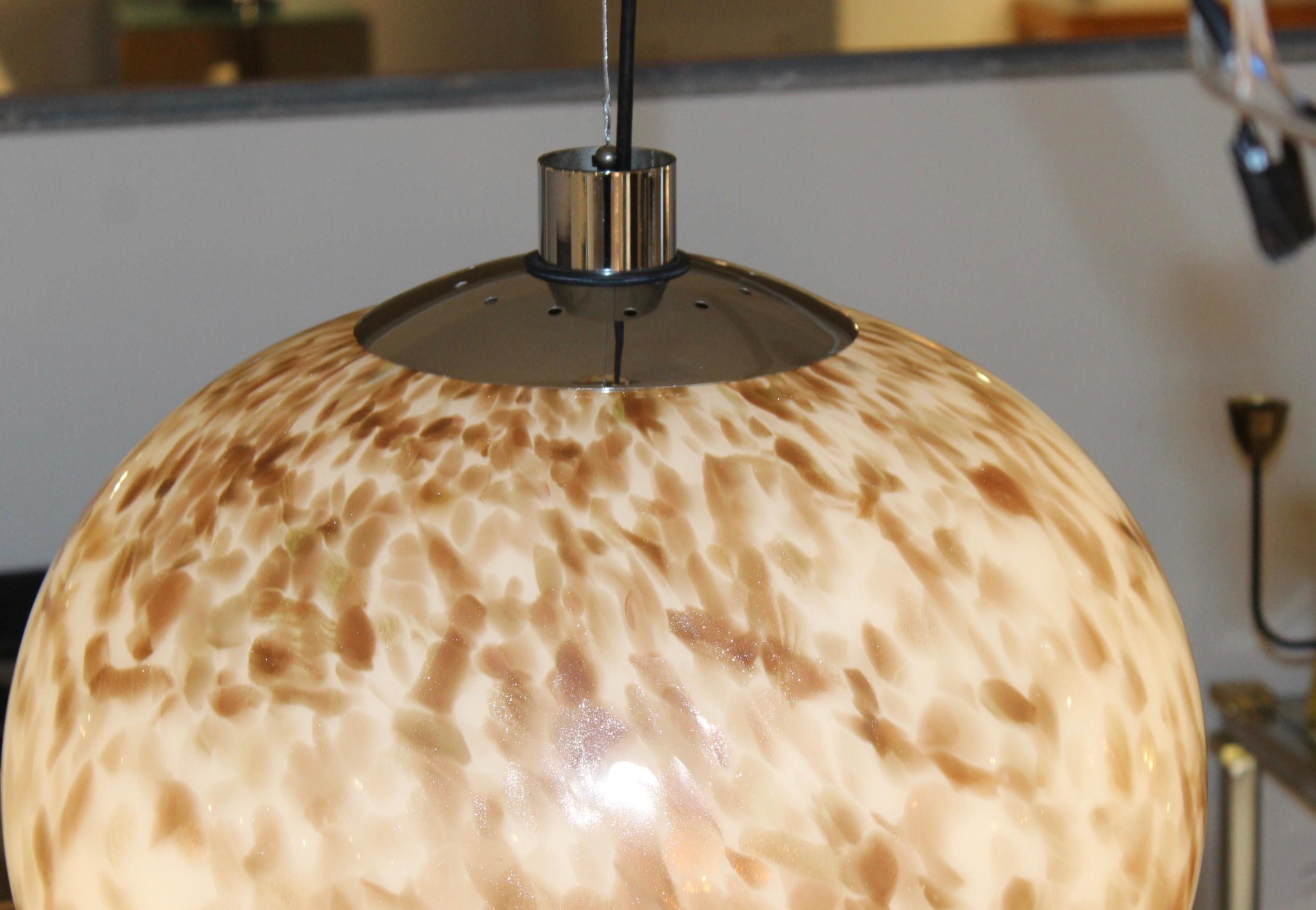 1970's Mid-Century Modern Murano Glass Pendant For Sale 1