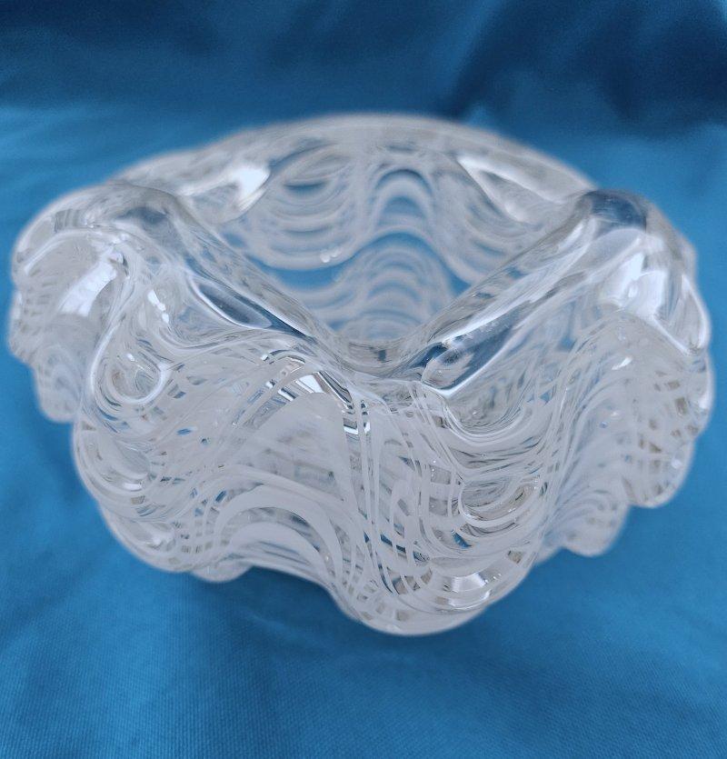 Murano Glass Lattimo Filigrana Waterfall Bowl by Ercole Barovier For Sale 6