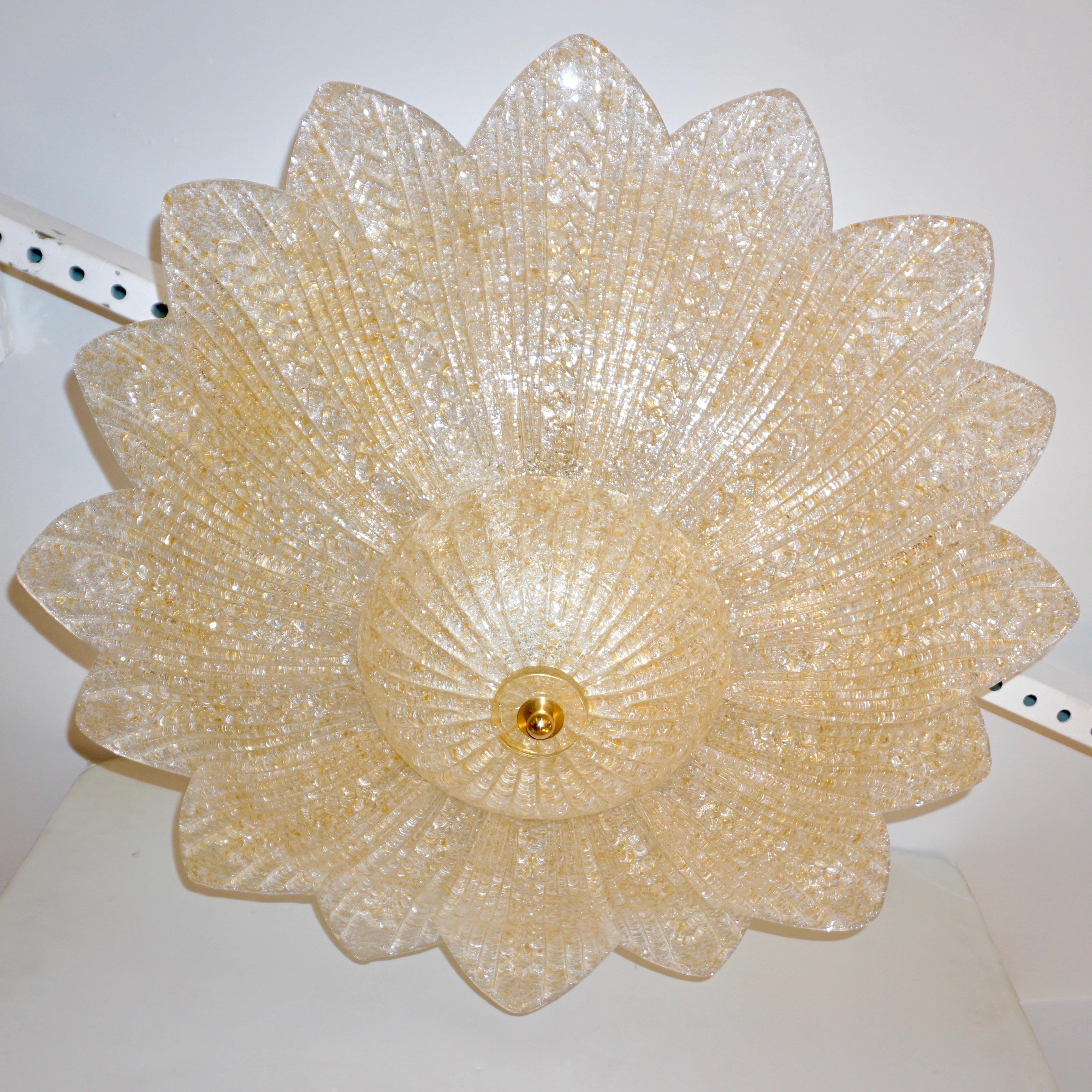 Murano Glas Blatt für italienische Gold texturierte Blume Blatt Flush Mount (Organische Moderne) im Angebot