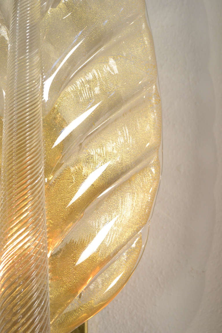 Murano Glass Leaf Sconces in the Style of Toso and Barovier For Sale 1