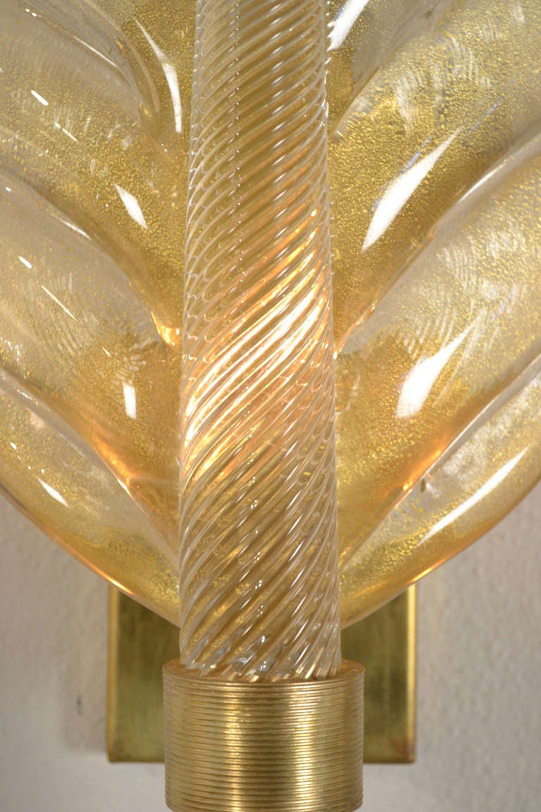 Murano Glass Leaf Sconces in the Style of Toso and Barovier For Sale 2