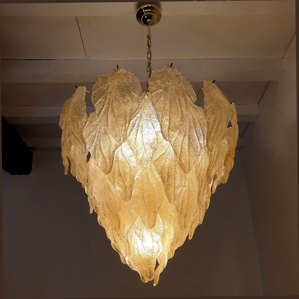 Late 20th Century Murano glass leaves chandelier - Italy