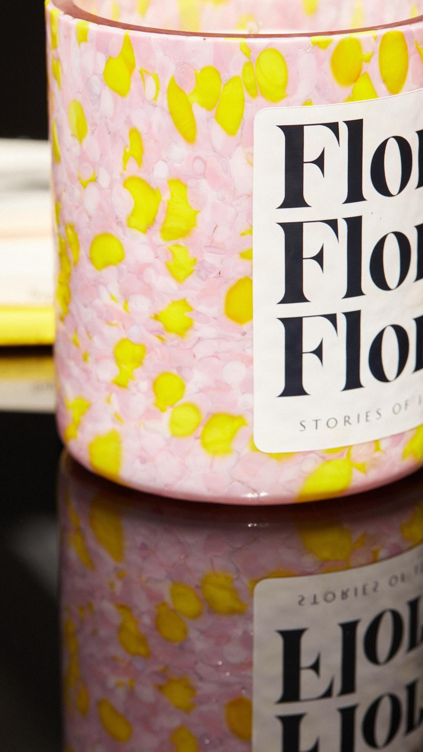 Fatto a mano Candela profumata Macchia su Macchia Flora in vetro di Murano di Stories of Italy in vendita