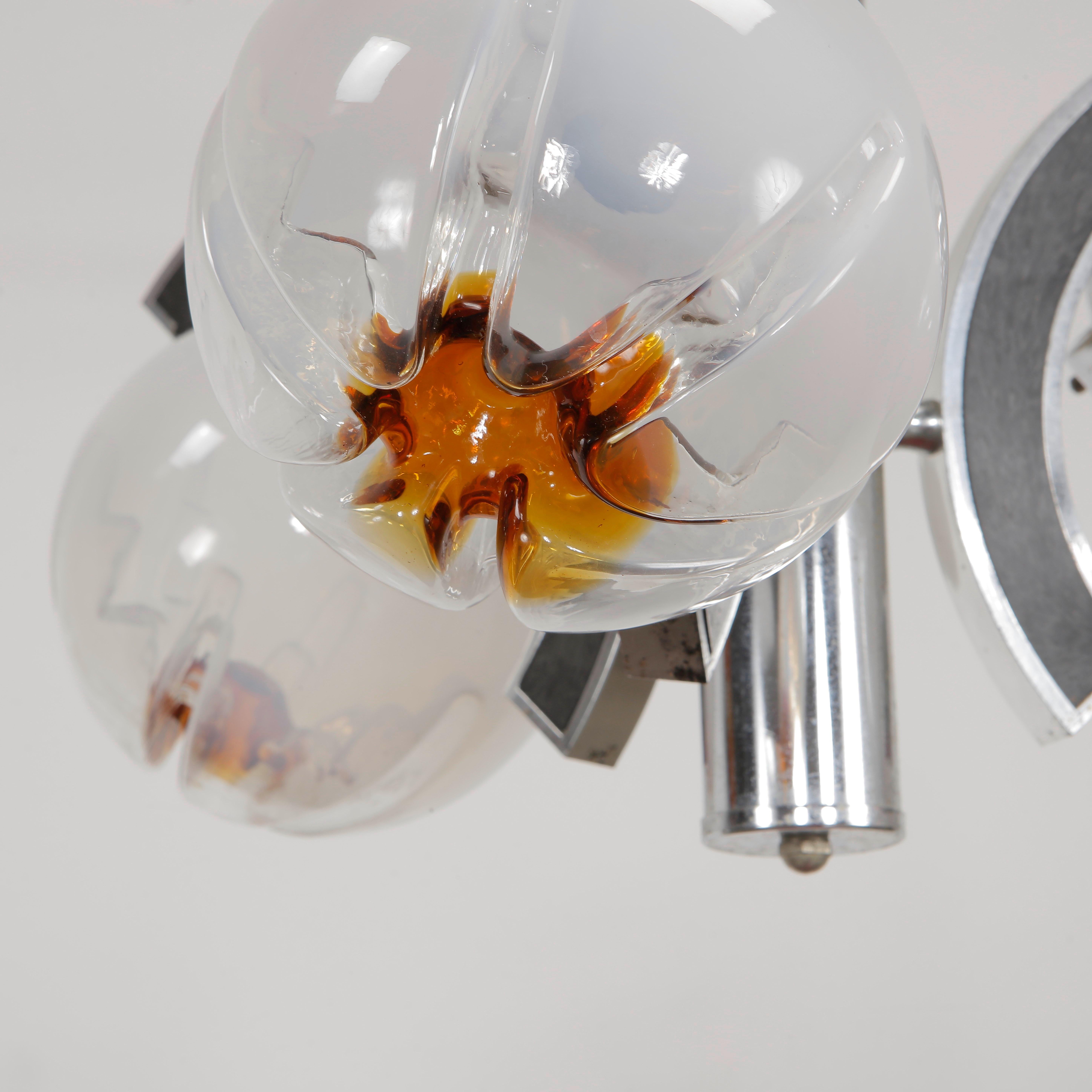 Murano Glass Mazzega Three-Branch Pendant Light, 1970s In Good Condition For Sale In Gardena, CA