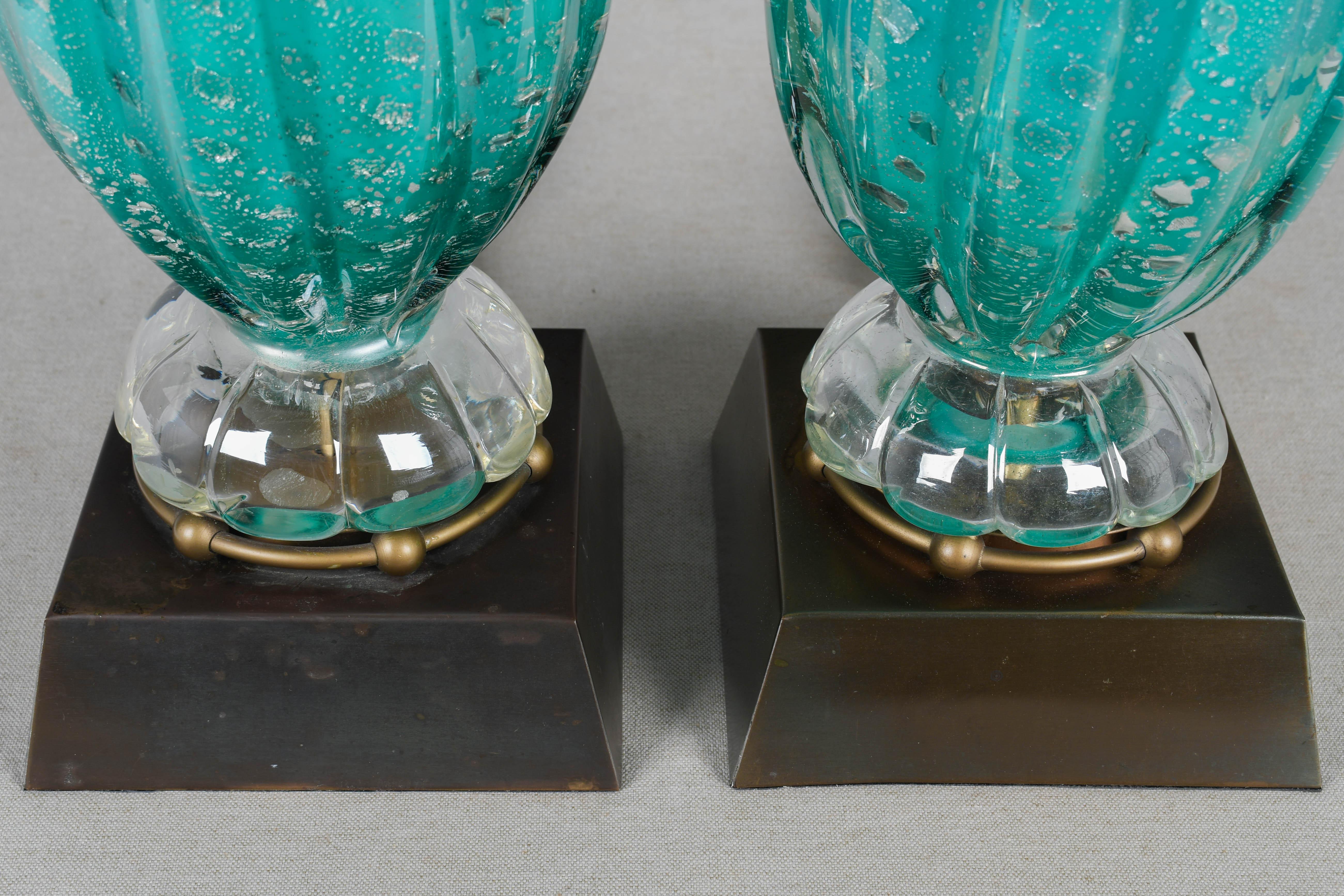 Paire de lampes du milieu du siècle en verre de Murano en vente 1