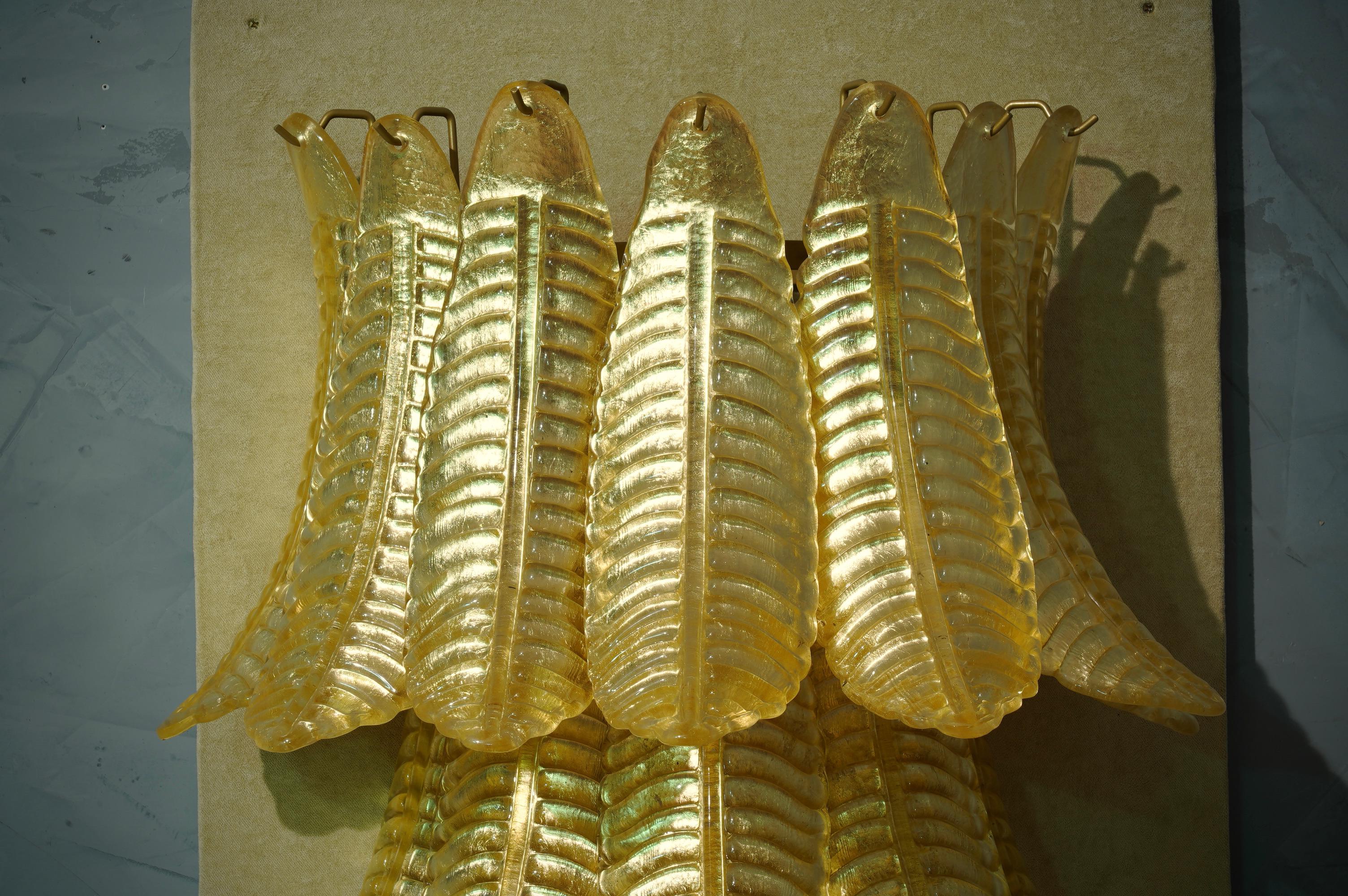 Murano Gold Glass Leaf Mid-Century Wall Light and Sconces, 1980 For Sale 3
