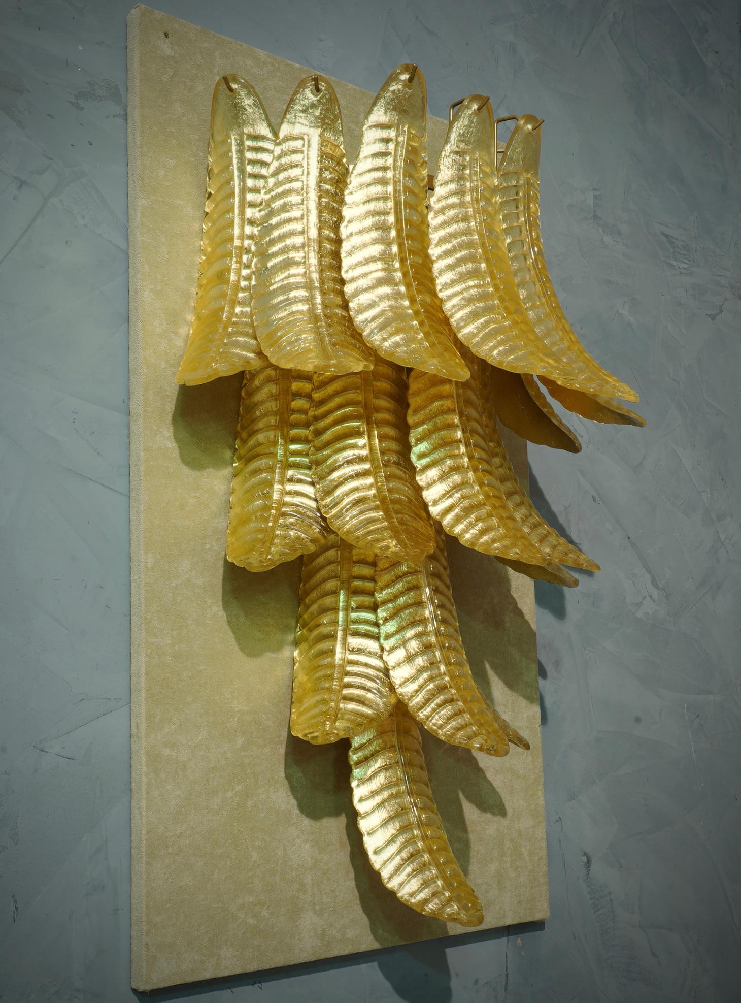 Murano Gold Glass Leaf Mid-Century Wall Light and Sconces, 1980 For Sale 2