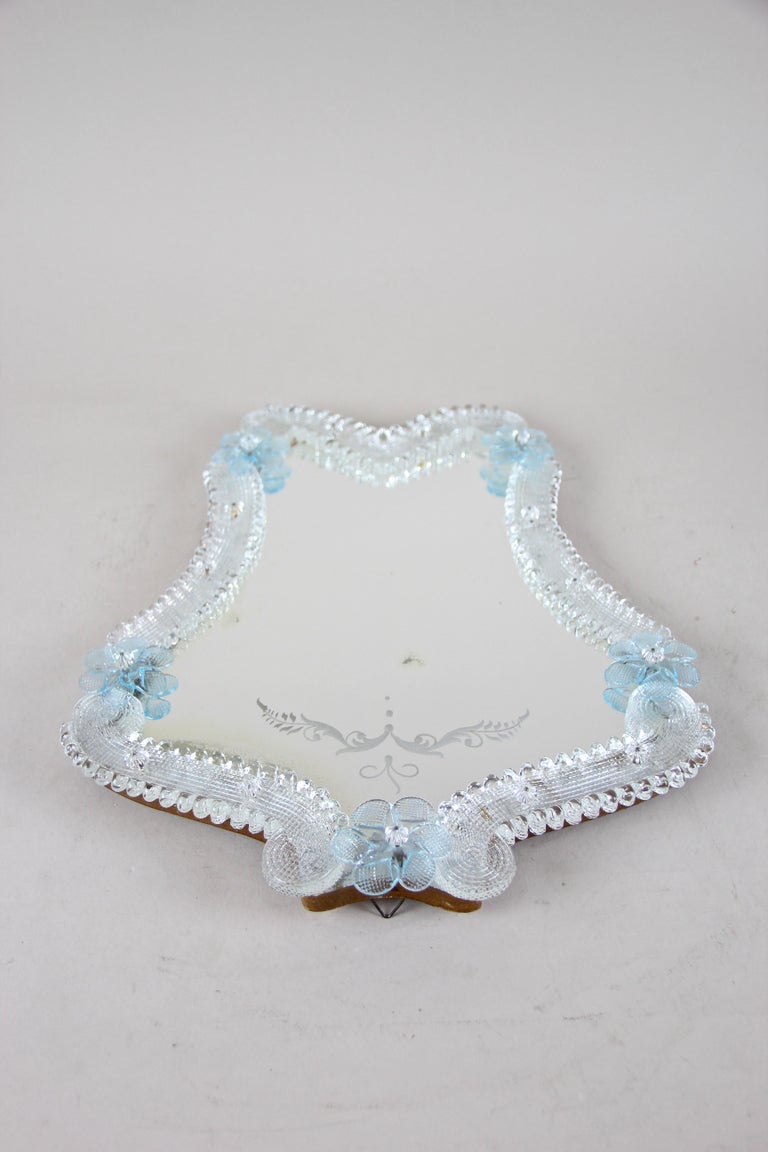 Italian Midcentury Murano Glass Mirror With Glass Flowers, Italy, circa 1950/60 For Sale
