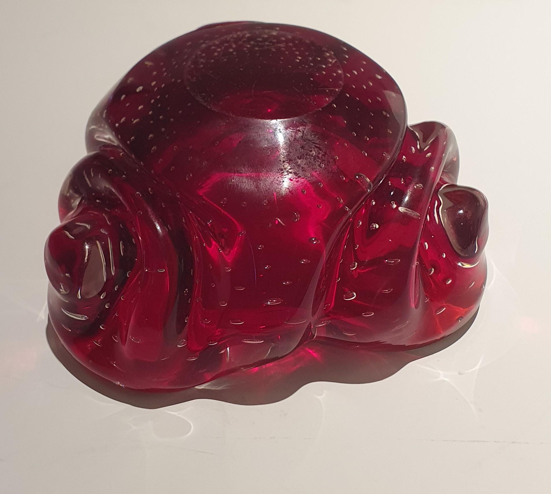 Murano Glass mouthblown dish with undulating curled edges and tiny bubbles For Sale 7