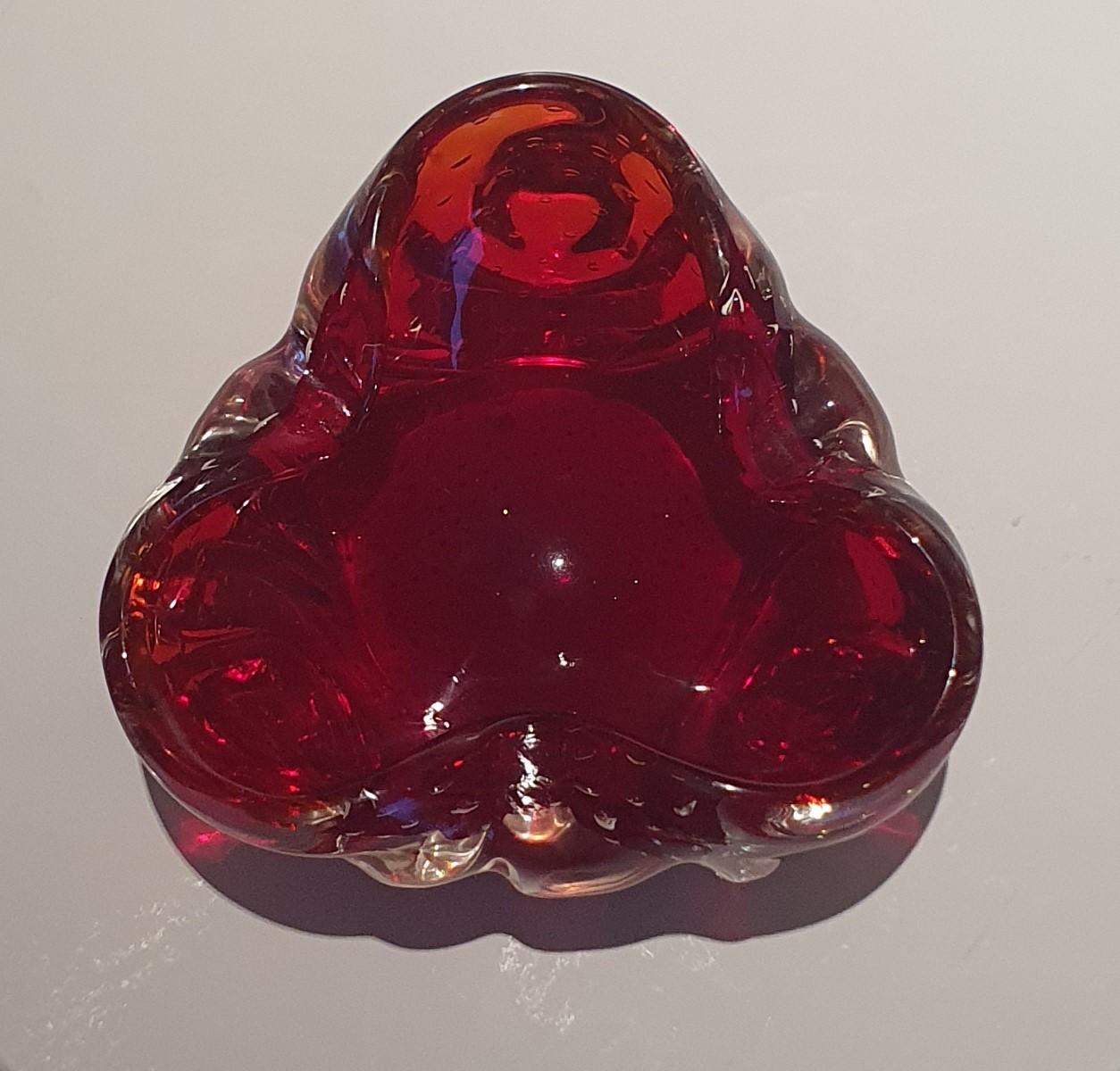 Hand-Crafted Murano Glass mouthblown dish with undulating curled edges and tiny bubbles For Sale