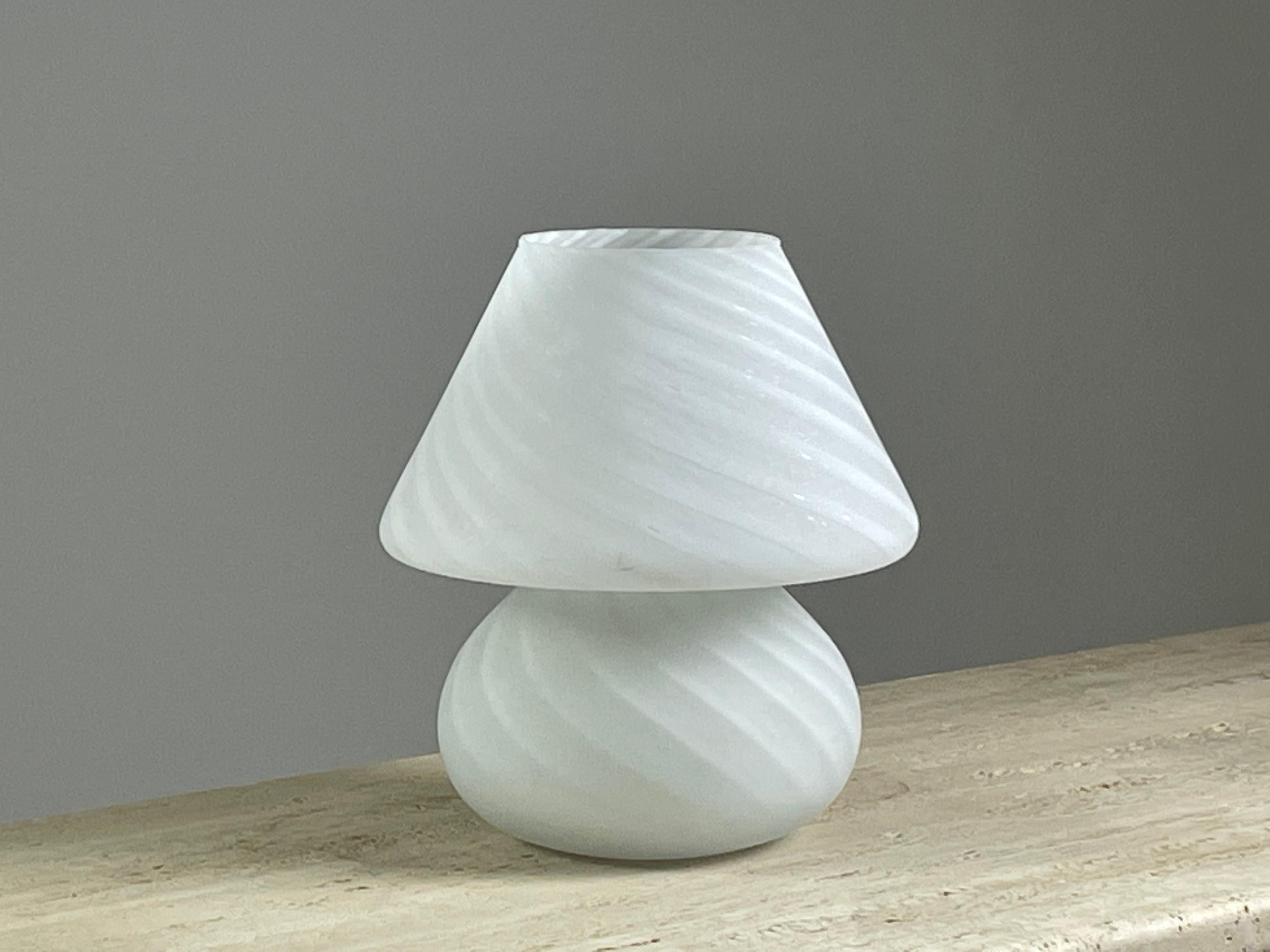 Glass Murano glass mushroom lamp, 1970s For Sale