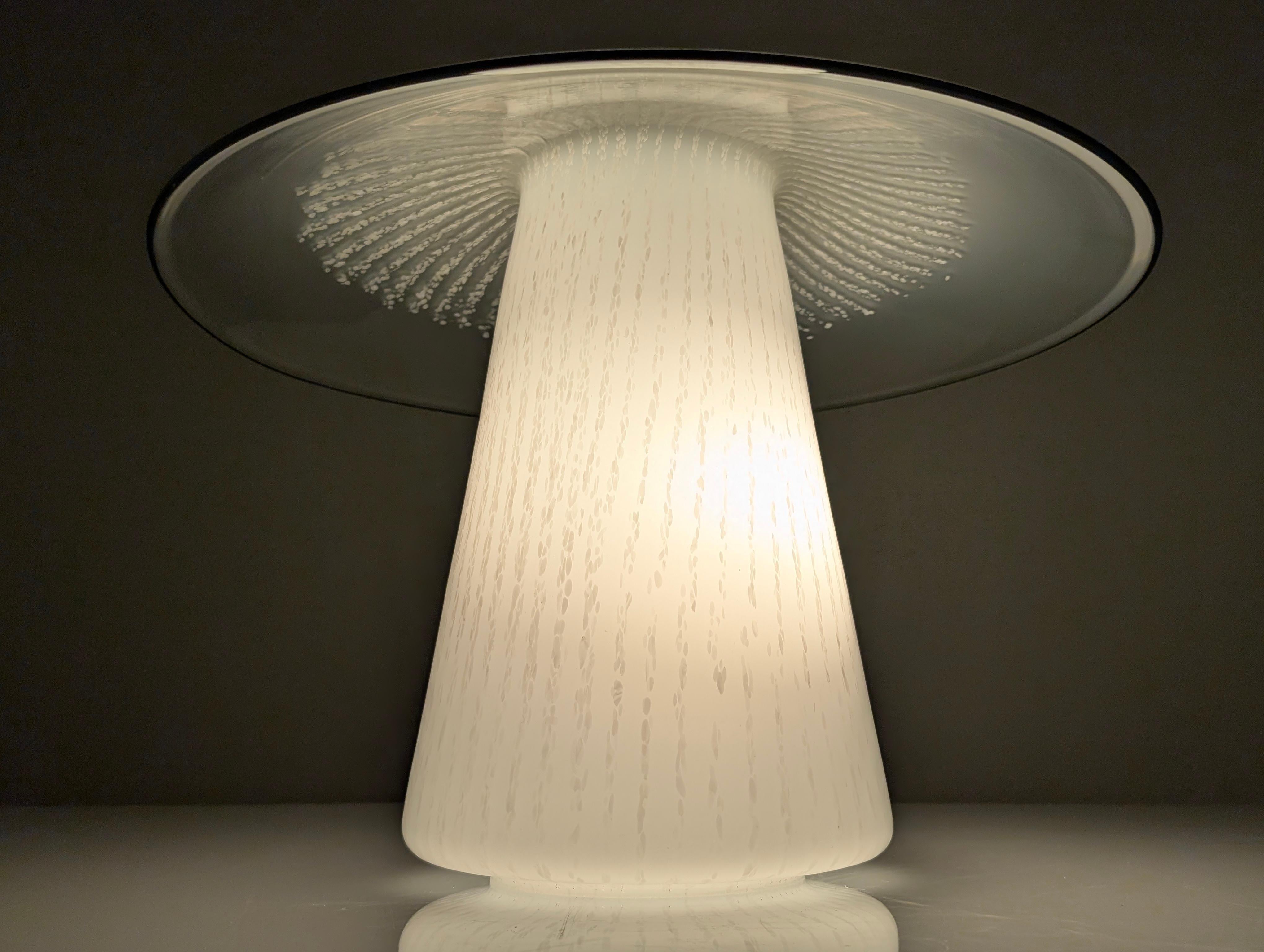 Lámpara seta de cristal de Murano con efecto medusa, años 80 en venta 3